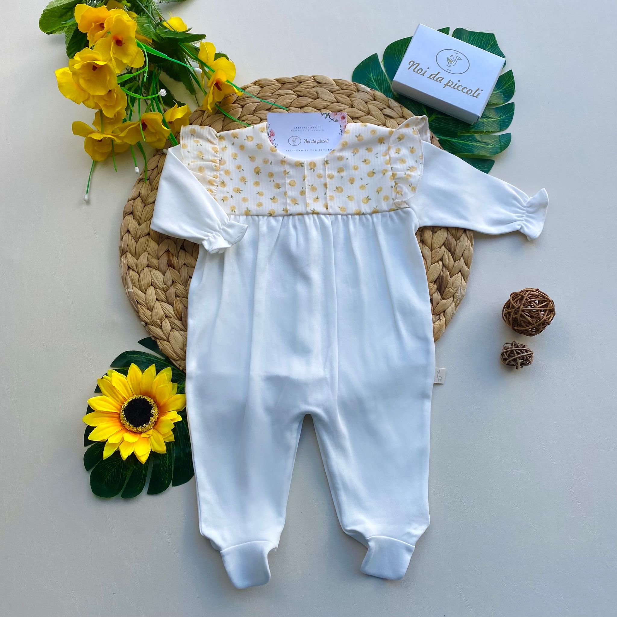 TUTINA IN COLORAZIONE BIANCO CON PARTE SUPERIORE CON LIMONI - Noi da piccoli