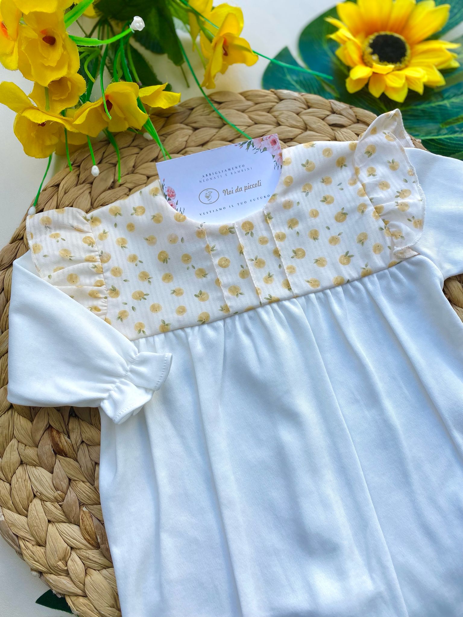 TUTINA IN COLORAZIONE BIANCO CON PARTE SUPERIORE CON LIMONI - Noi da piccoli