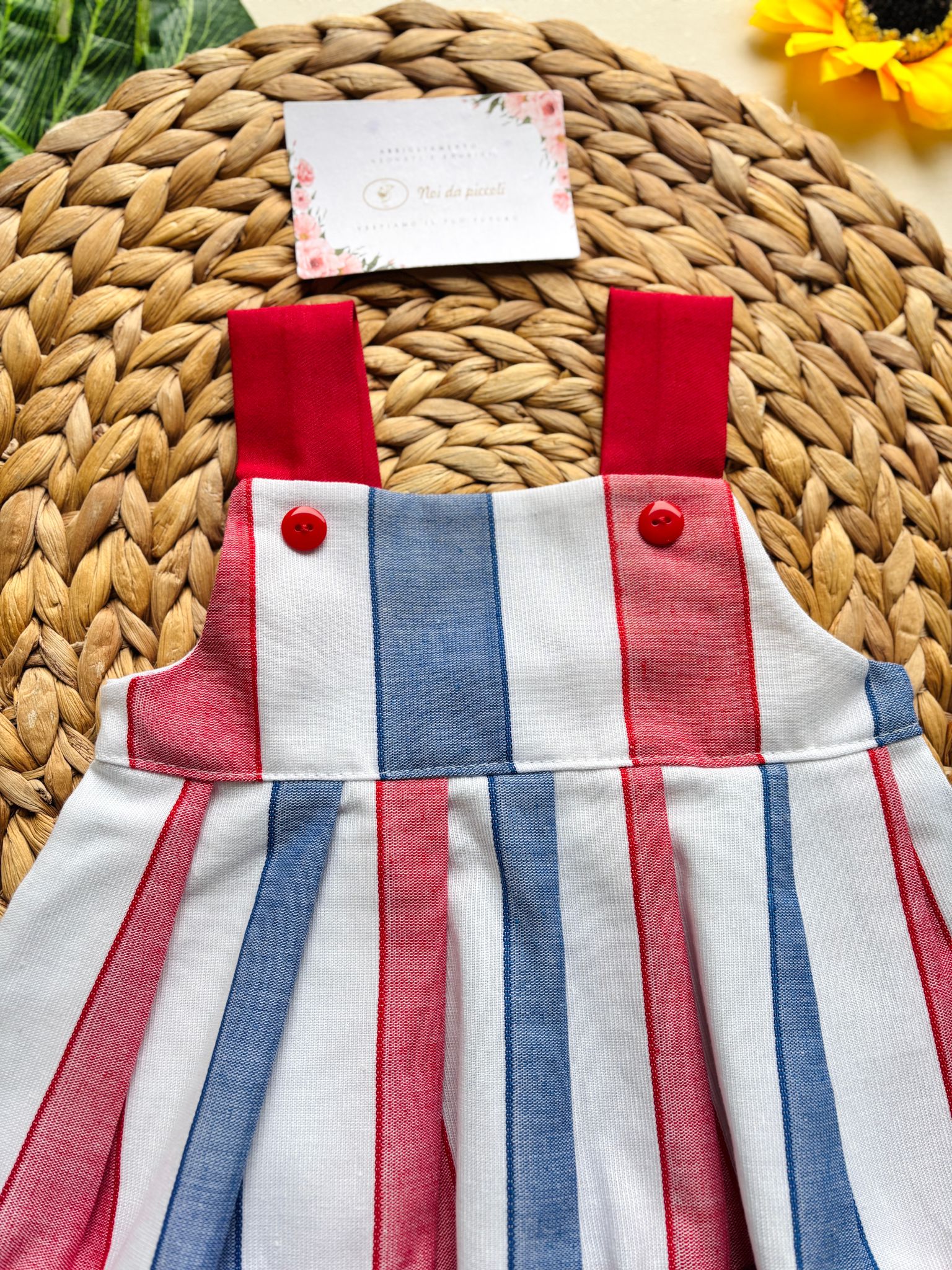 VESTINA A GIRO MANICA IN COTONE E LINO A RIGHE COLORATE E BOTTONCINI rojo - Noi da piccoli