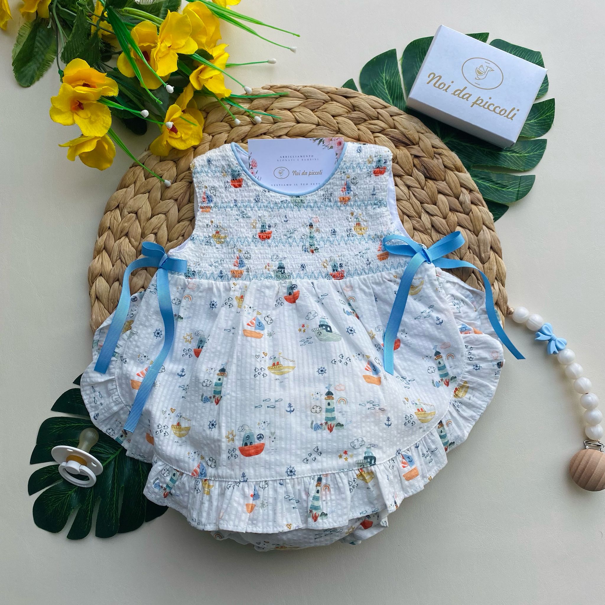 vestina bianco a fantasia e fiocchetti cielo e culottina - Noi da piccoli