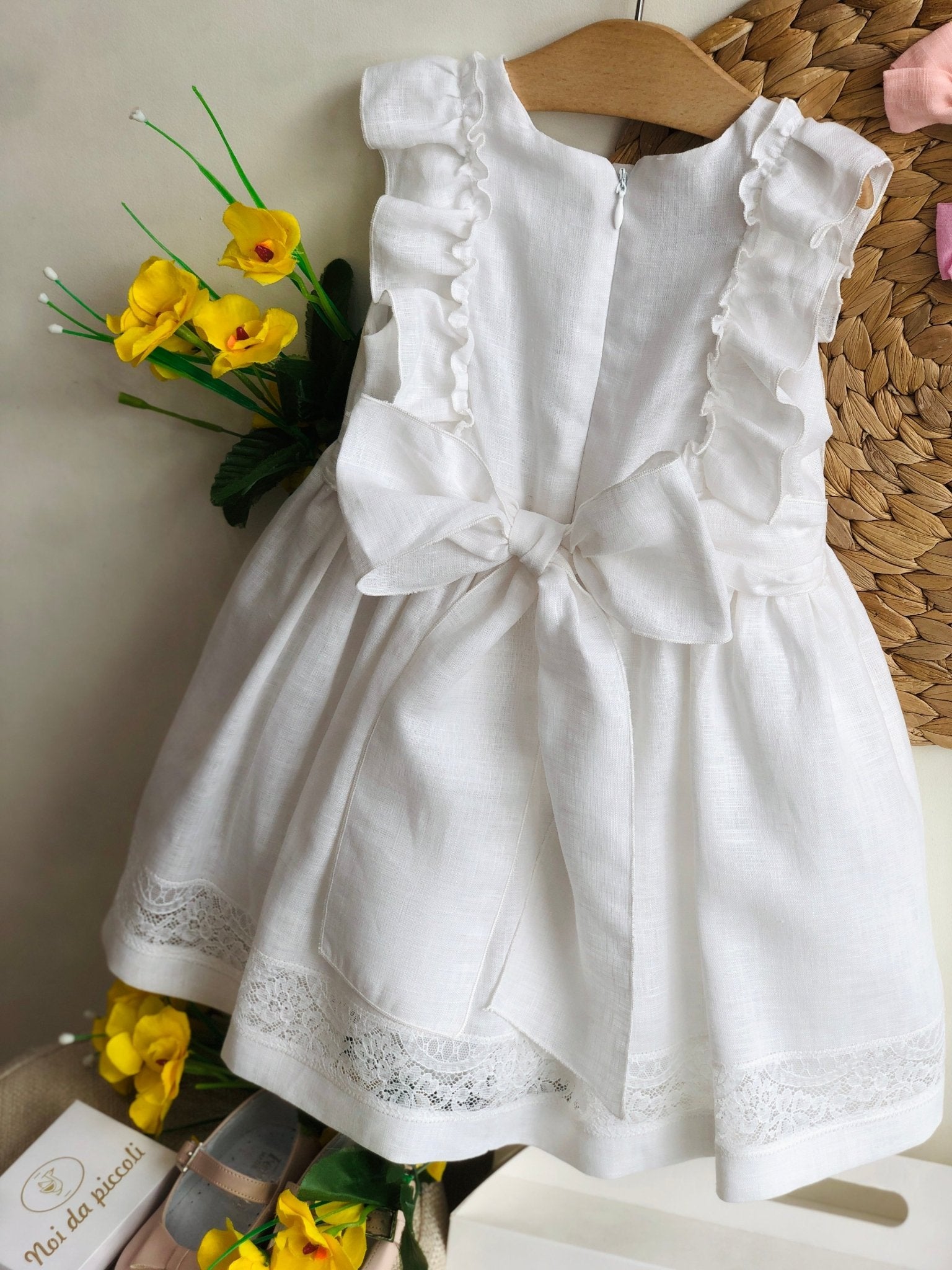 VESTINA BIANCO CON FIORI E PIZZO 100% LINO - Noi da piccoli