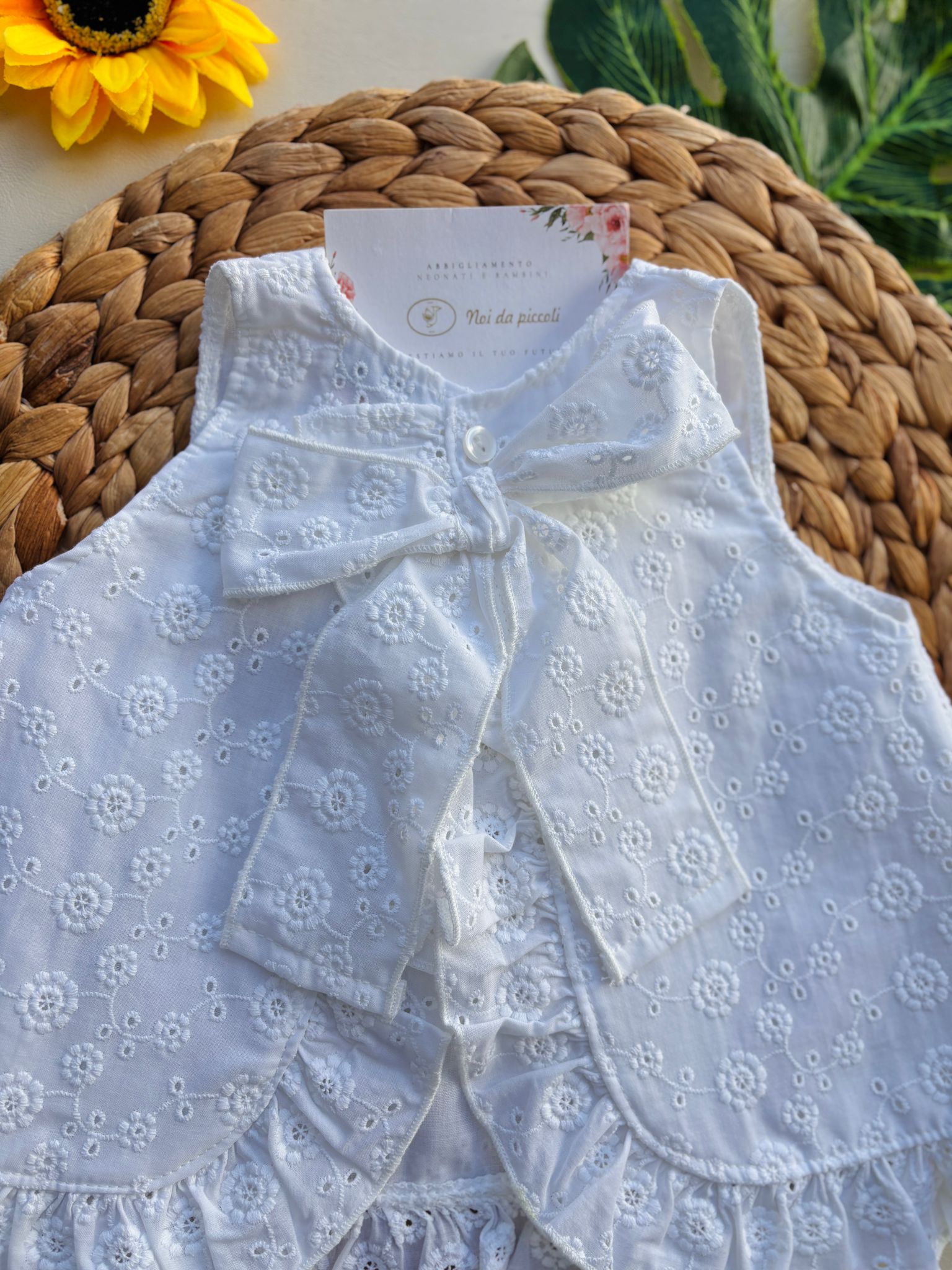 VESTINA CON CULOTTINA IN COTONE CON FIORELLINI BIANCO - Noi da piccoli