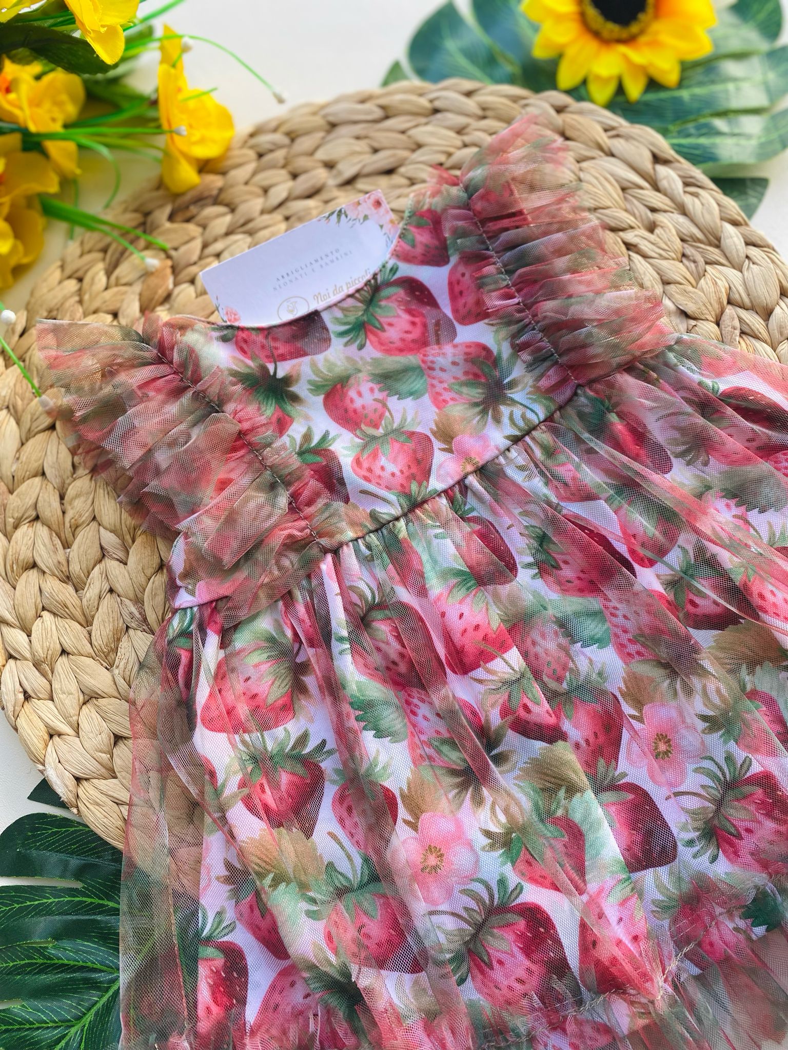 vestina con fragole - Noi da piccoli