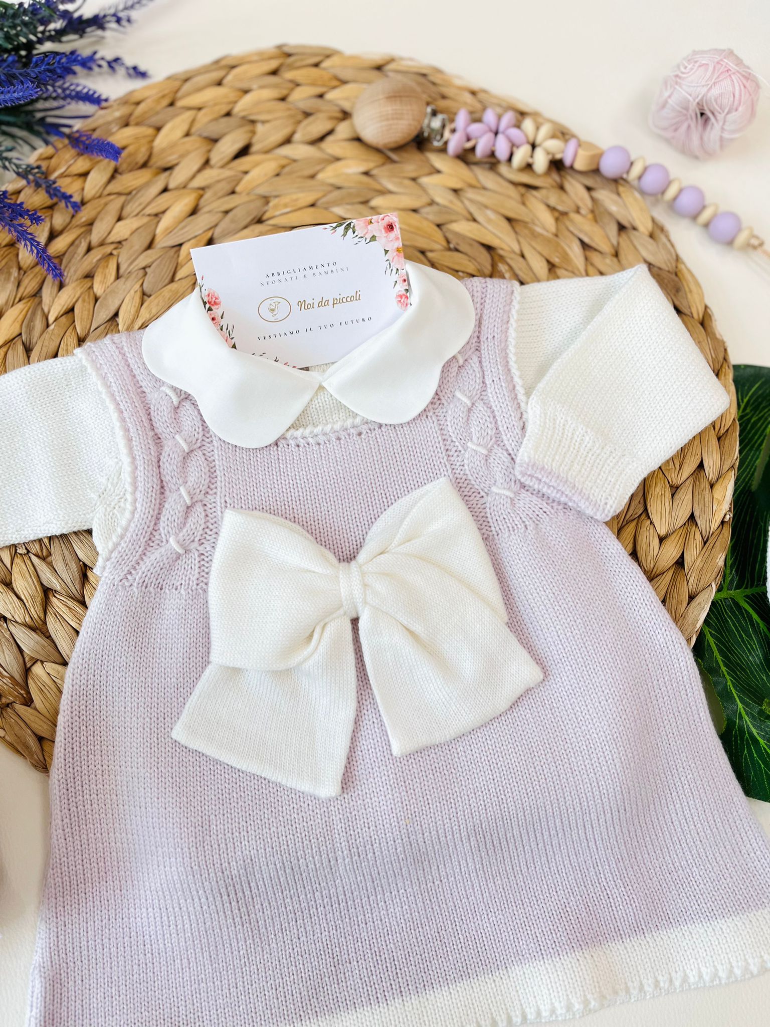 VESTINA CON PARURE REGINA 100% LANA MERINO LILLA - Noi da piccoli