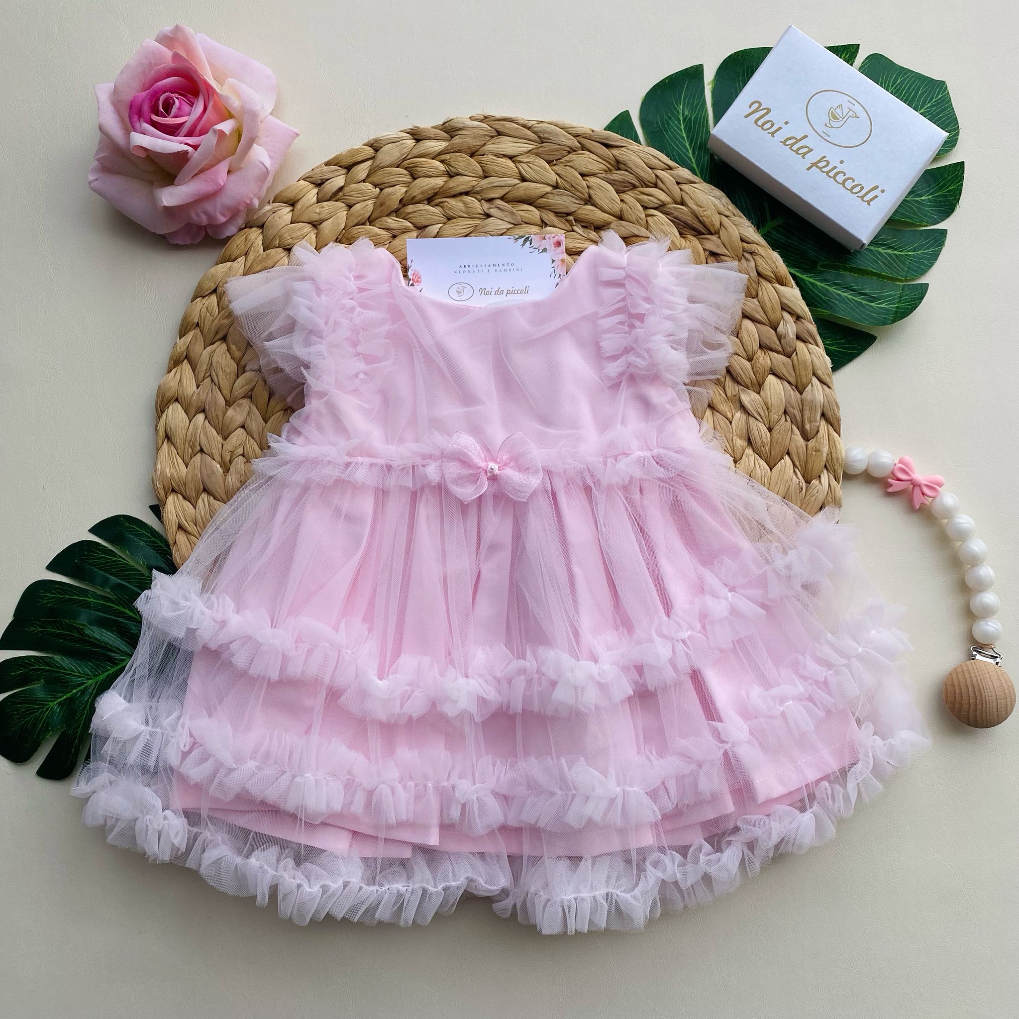 vestina in colorazione rosa con ampio tulle - Noi da piccoli