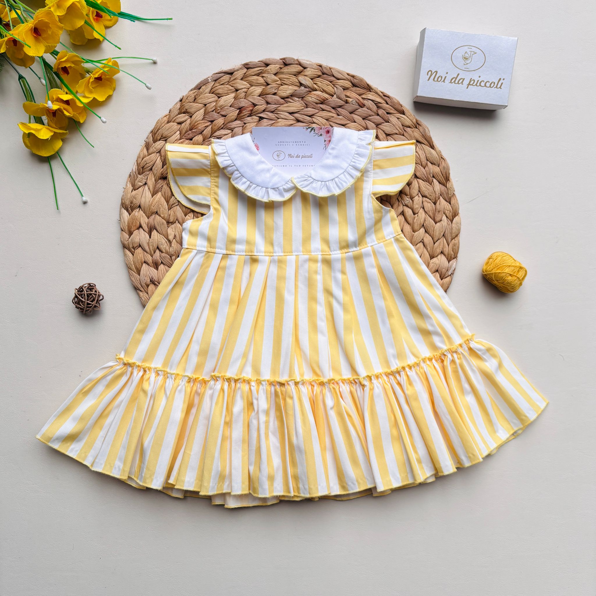 VESTINA IN COTONE A RIGHE AMARILLO CON COLLETTO BIANCO RICAMATO - Noi da piccoli