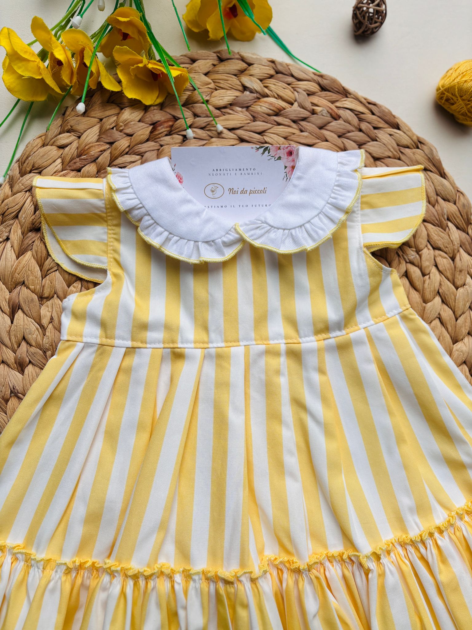 VESTINA IN COTONE A RIGHE AMARILLO CON COLLETTO BIANCO RICAMATO - Noi da piccoli