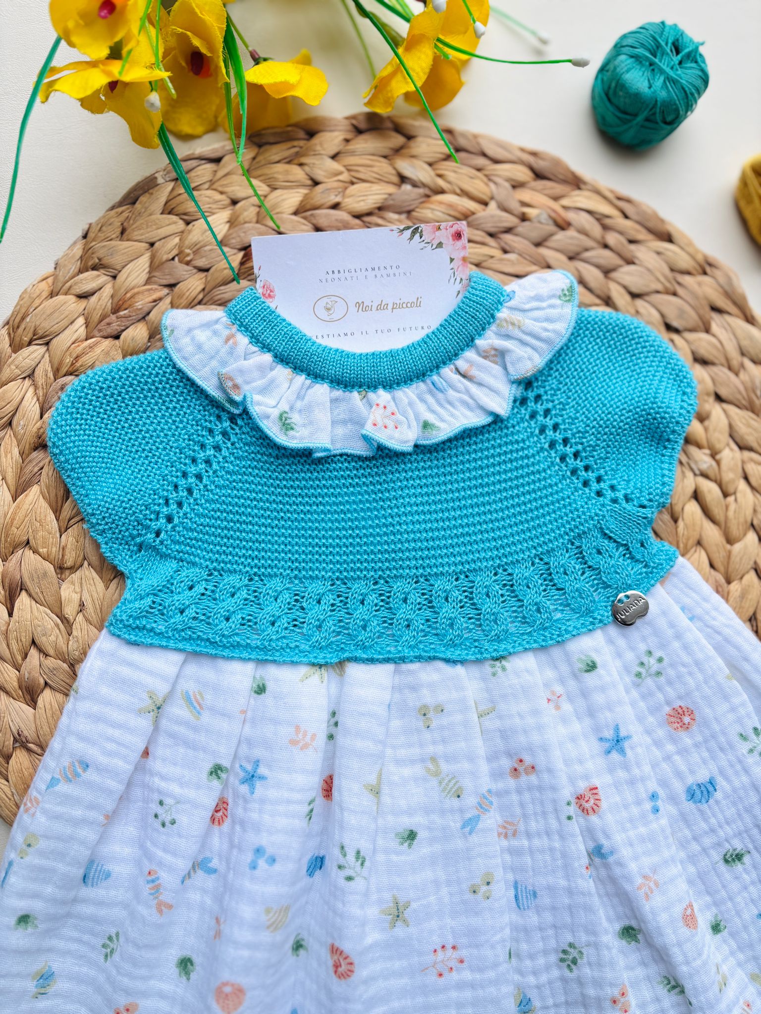 VESTINA IN COTONE BICOLOR CON DISEGNINI COLORATI TURCHESE - Noi da piccoli