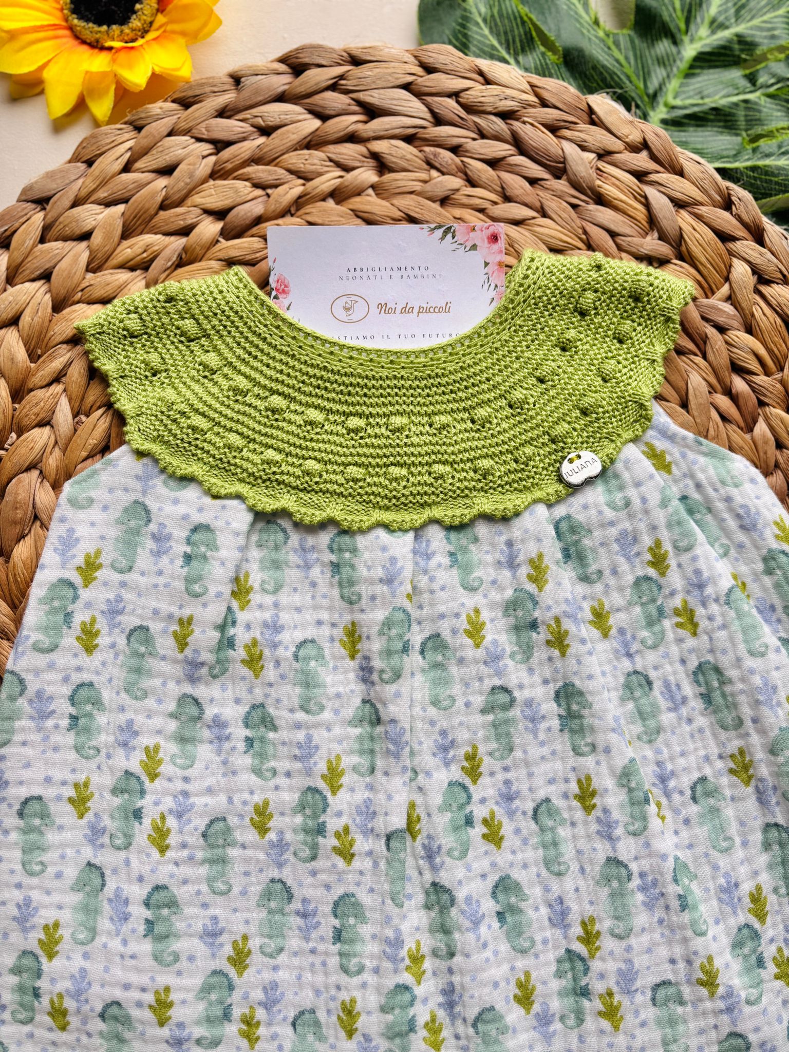 VESTINA IN COTONE CON PARTE SUPERIORE RICAMATA E ANIMALINI VERDE - Noi da piccoli