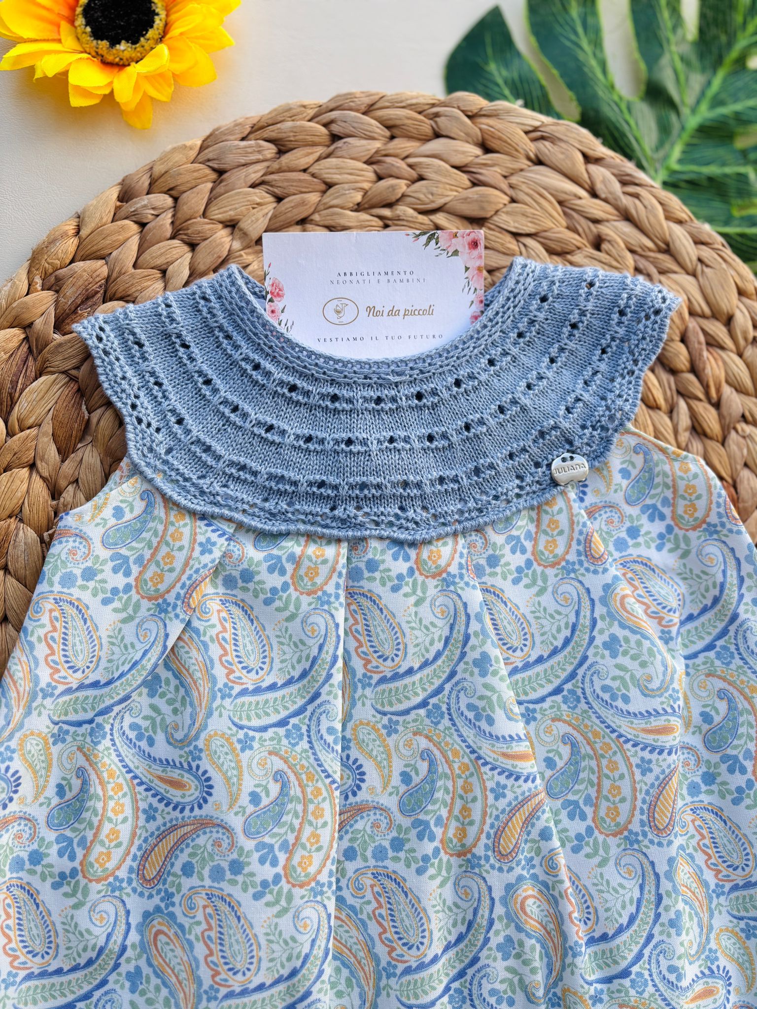 VESTINA IN COTONE CON PARTE SUPERIORE RICAMATA E DISEGNINI COLORATI CIELO - Noi da piccoli