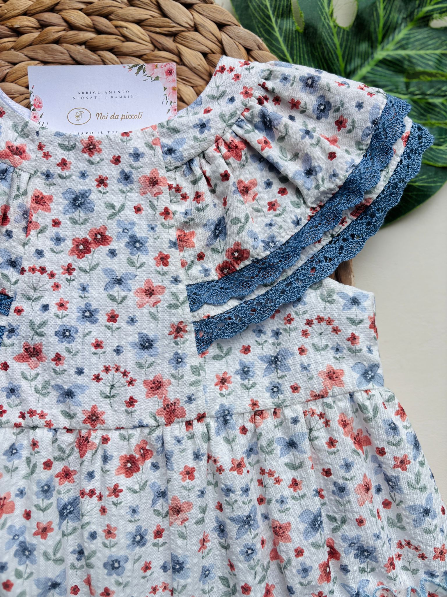 VESTINA IN COTONE FLOREALE MODELLO AMPIO CON RICAMO SUL COLLETTO AZUL NIZA - Noi da piccoli