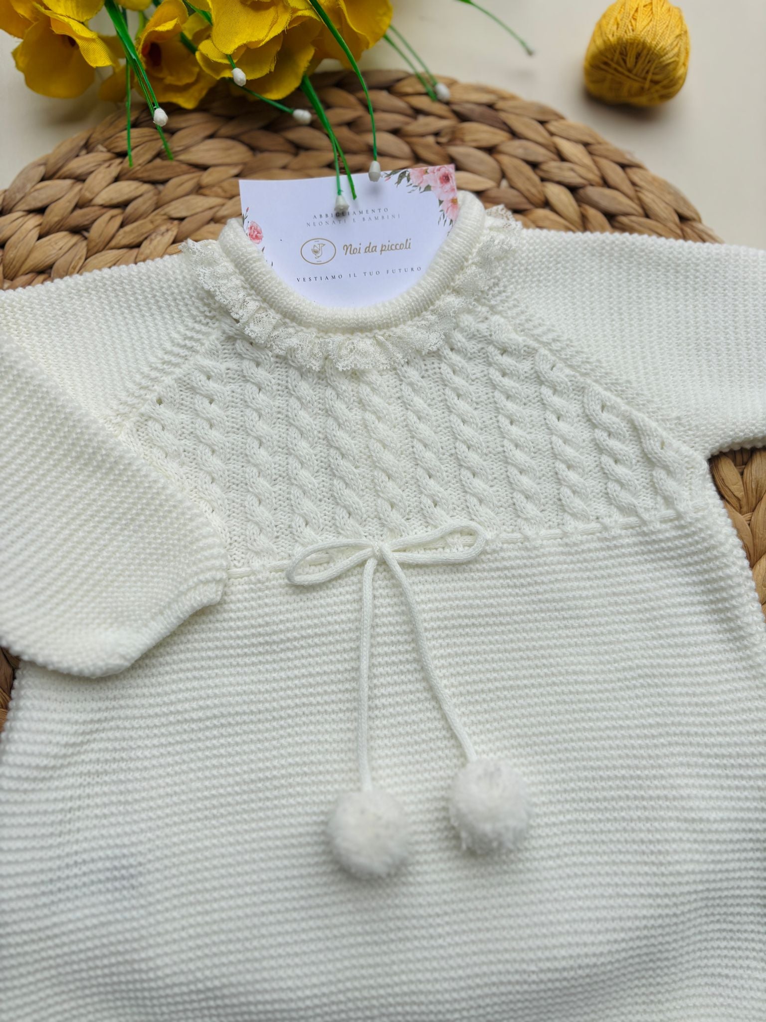 VESTINA IN FILATO CALDO 100% ACRILICO CRUDO - Noi da piccoli
