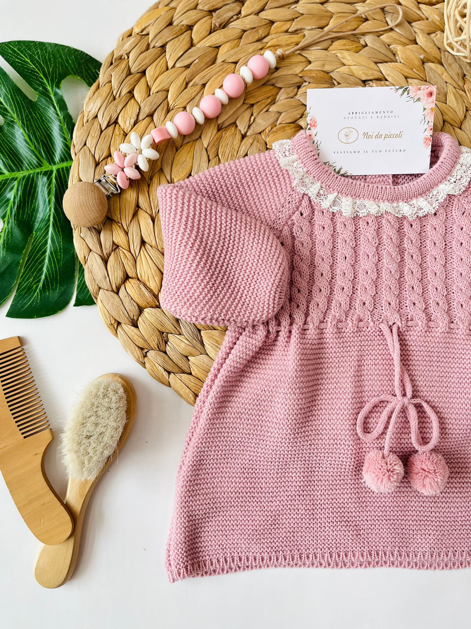 VESTINA IN FILATO CALDO 100% ACRILICO ROSA INTENSO TRECCE - Noi da piccoli