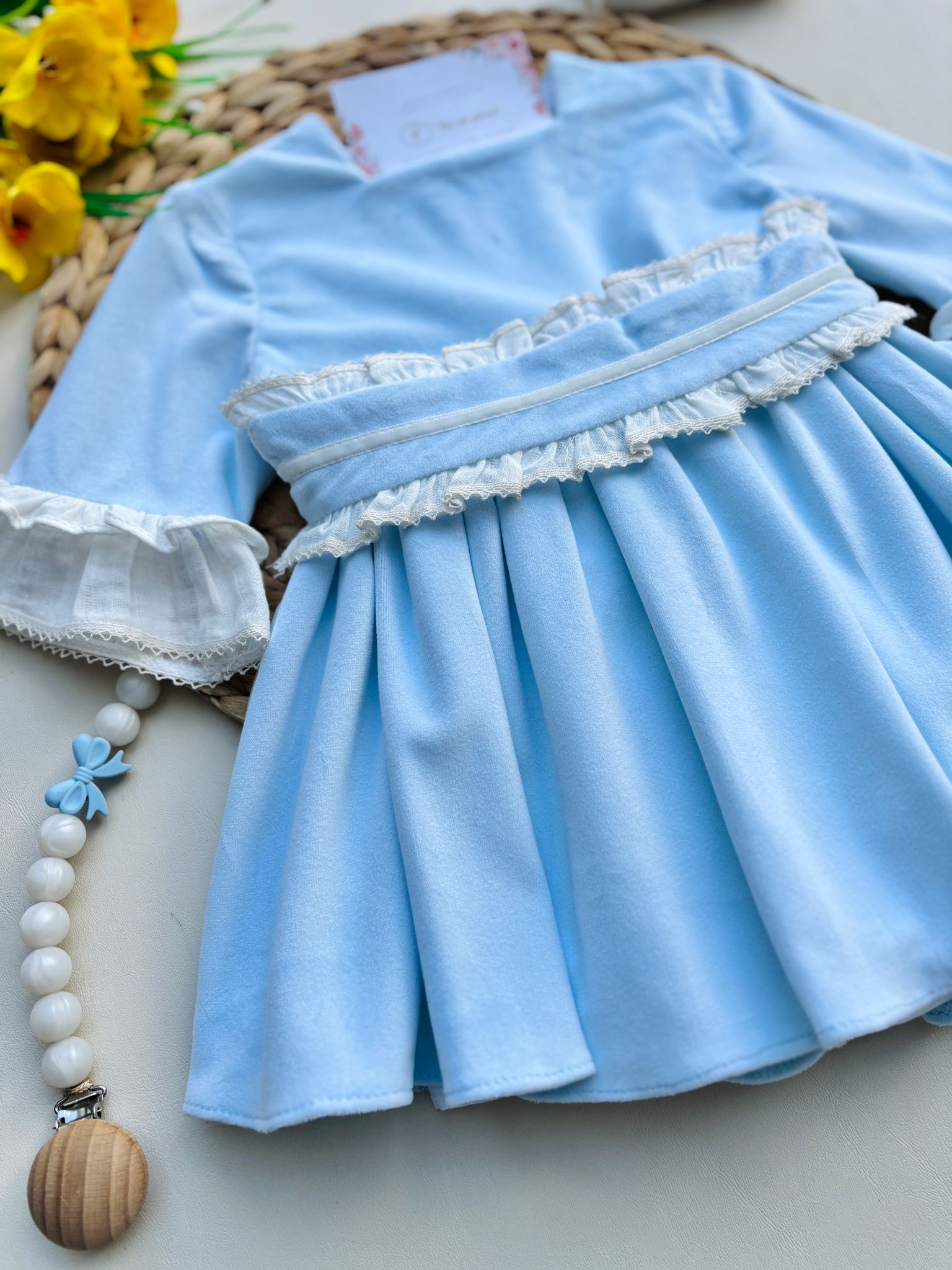 VESTINA IN VELLUTO CON FIOCCO CELESTE - Noi da piccoli