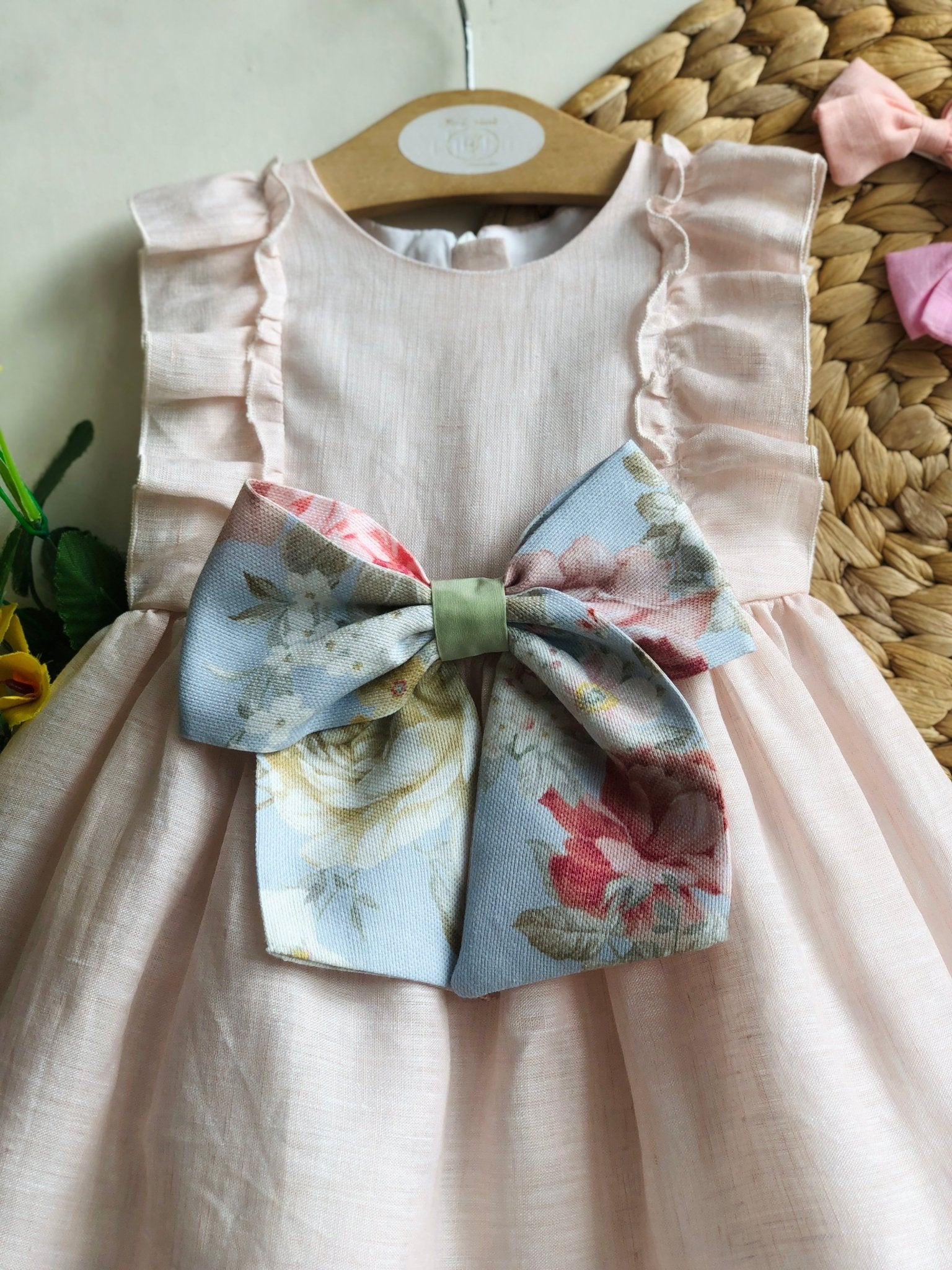 VESTINA ROSA CON FIOCCO FIORI 100% LINO - Noi da piccoli