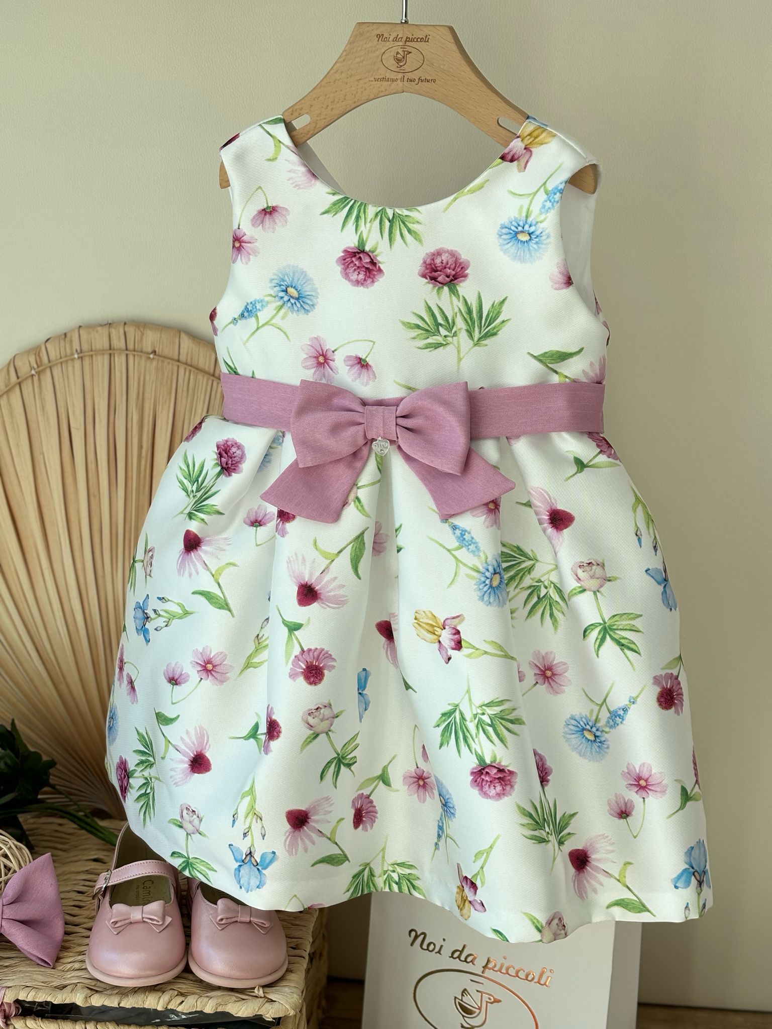 vestito cerimoniale Bianco a fantasia floreale e fiocchetto rosa - Noi da piccoli