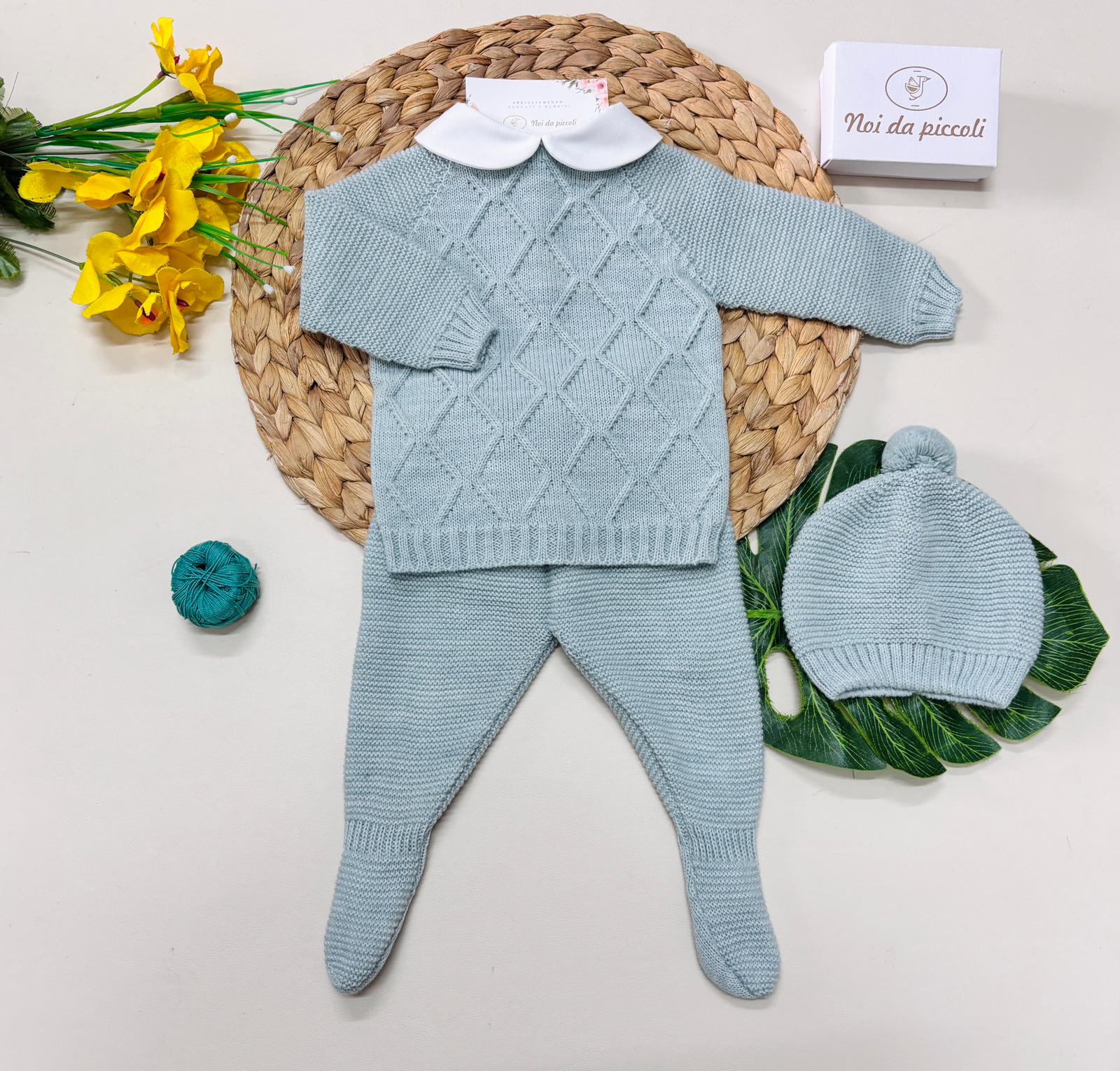COMPLETO 2PZ CON CAPPELLINO FILATO CALDO VERDE