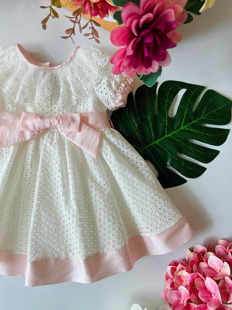 ABITINO BIANCO E DETTAGLI ROSA - Noi da piccoli