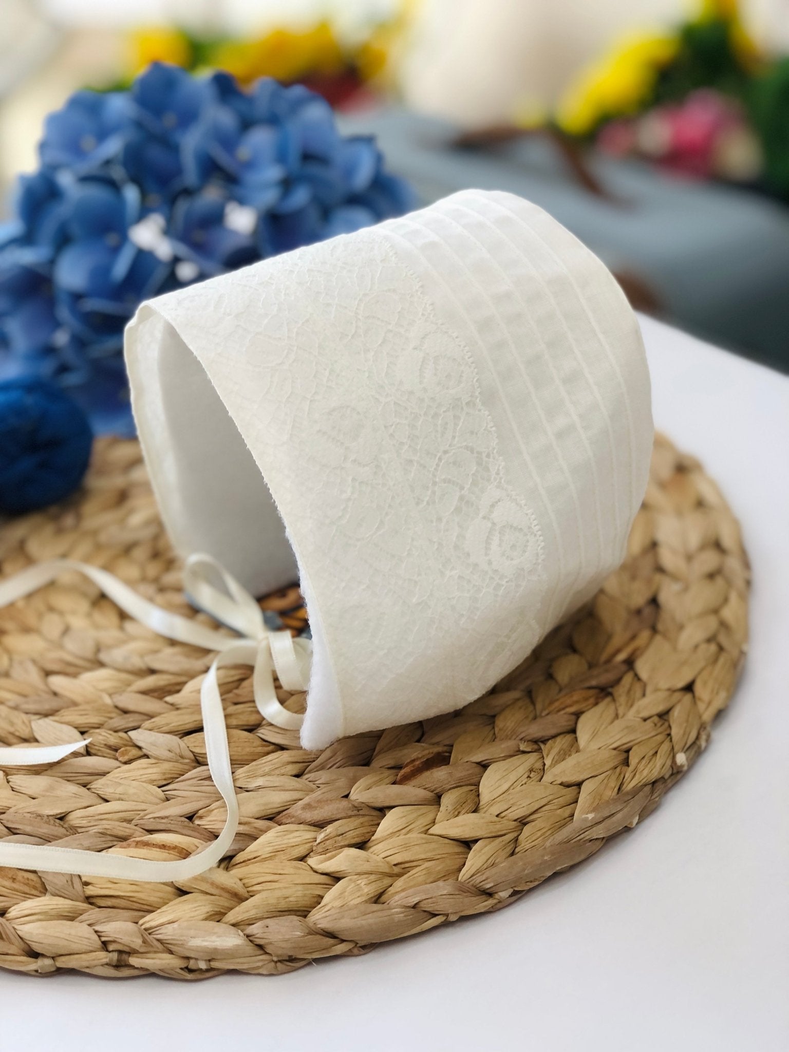 ABITINO CERIMONIALE AVORIO CON FASCIA SALVIA ARTEMISIA ha - Noi da piccoli