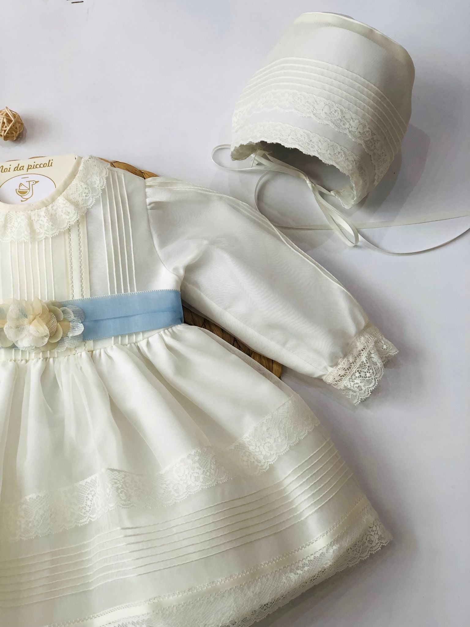 ABITINO CERIMONIALE AVORIO E FASCIA AZZURRO POLVERE - Noi da piccoli