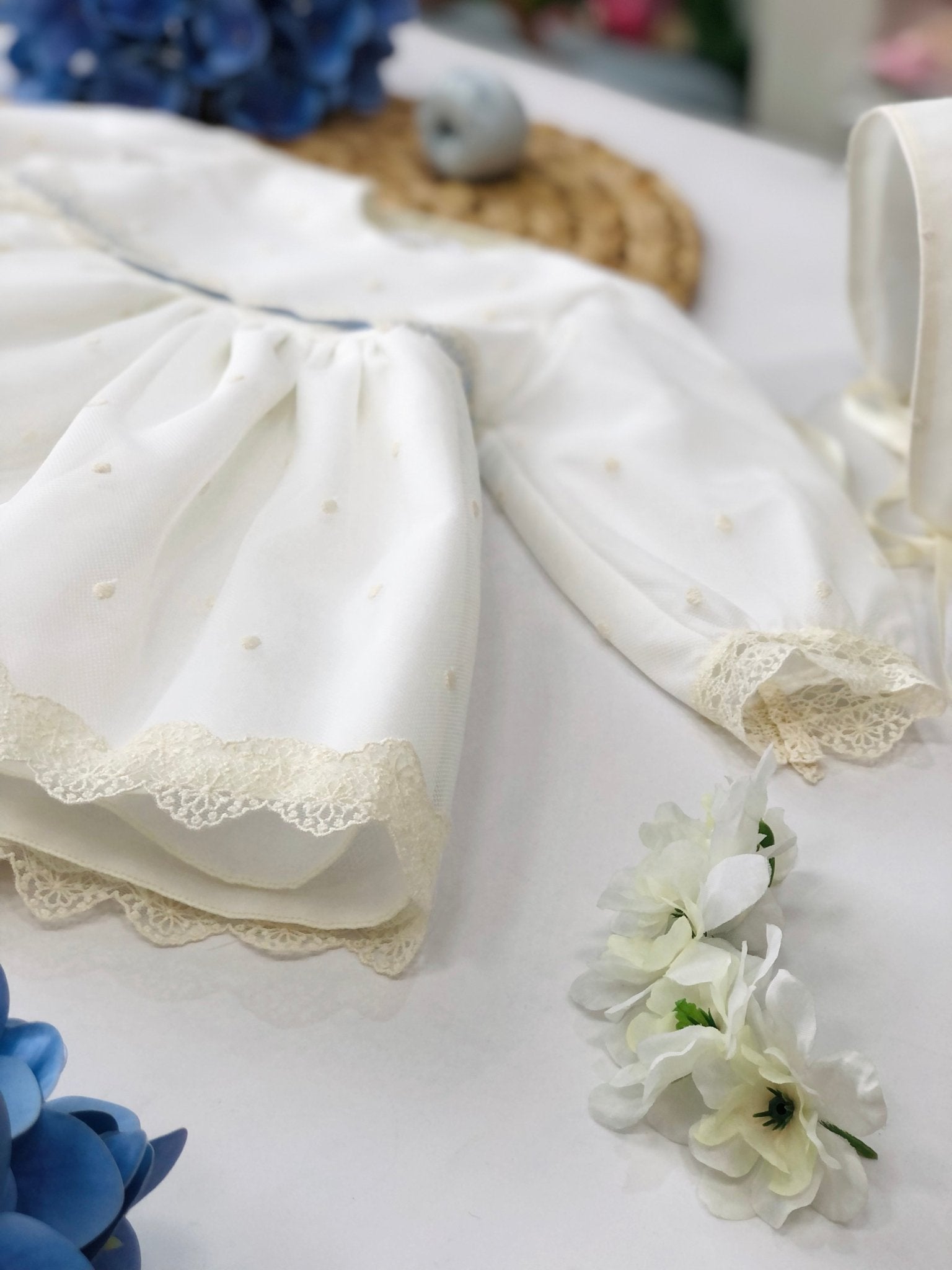 ABITINO CERIMONIALE AVORIO E POLVERE ATENA - Noi da piccoli