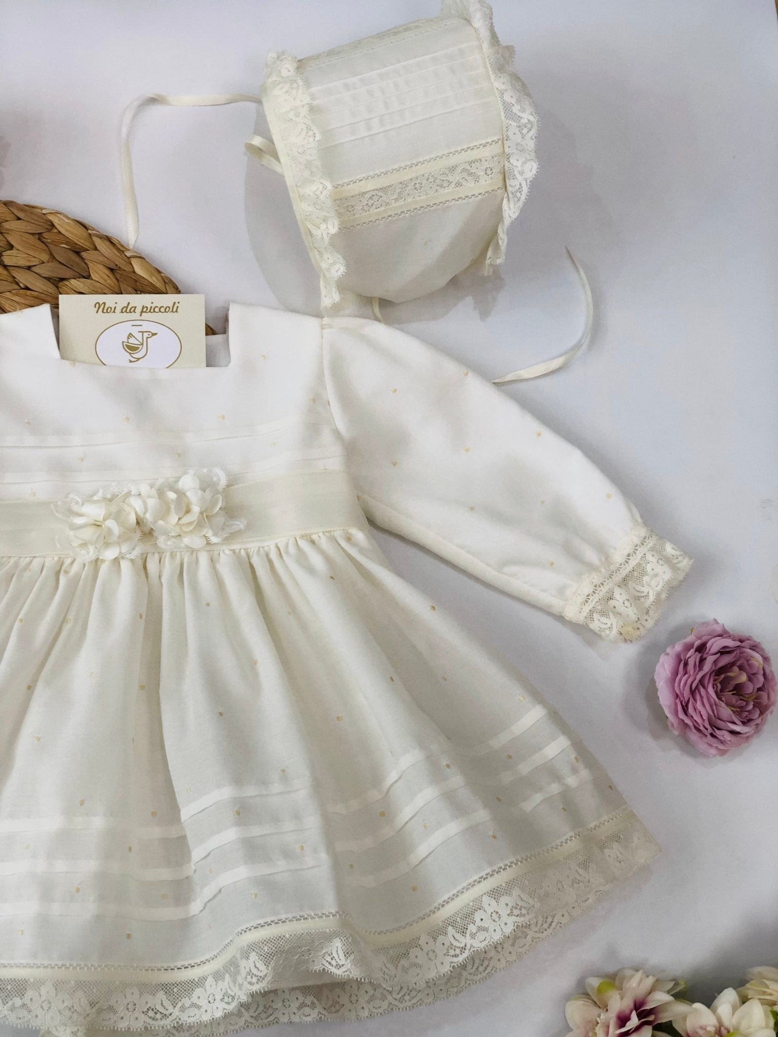 ABITINO CERIMONIALE AVORIO POIS E FIORI SISSI - Noi da piccoli