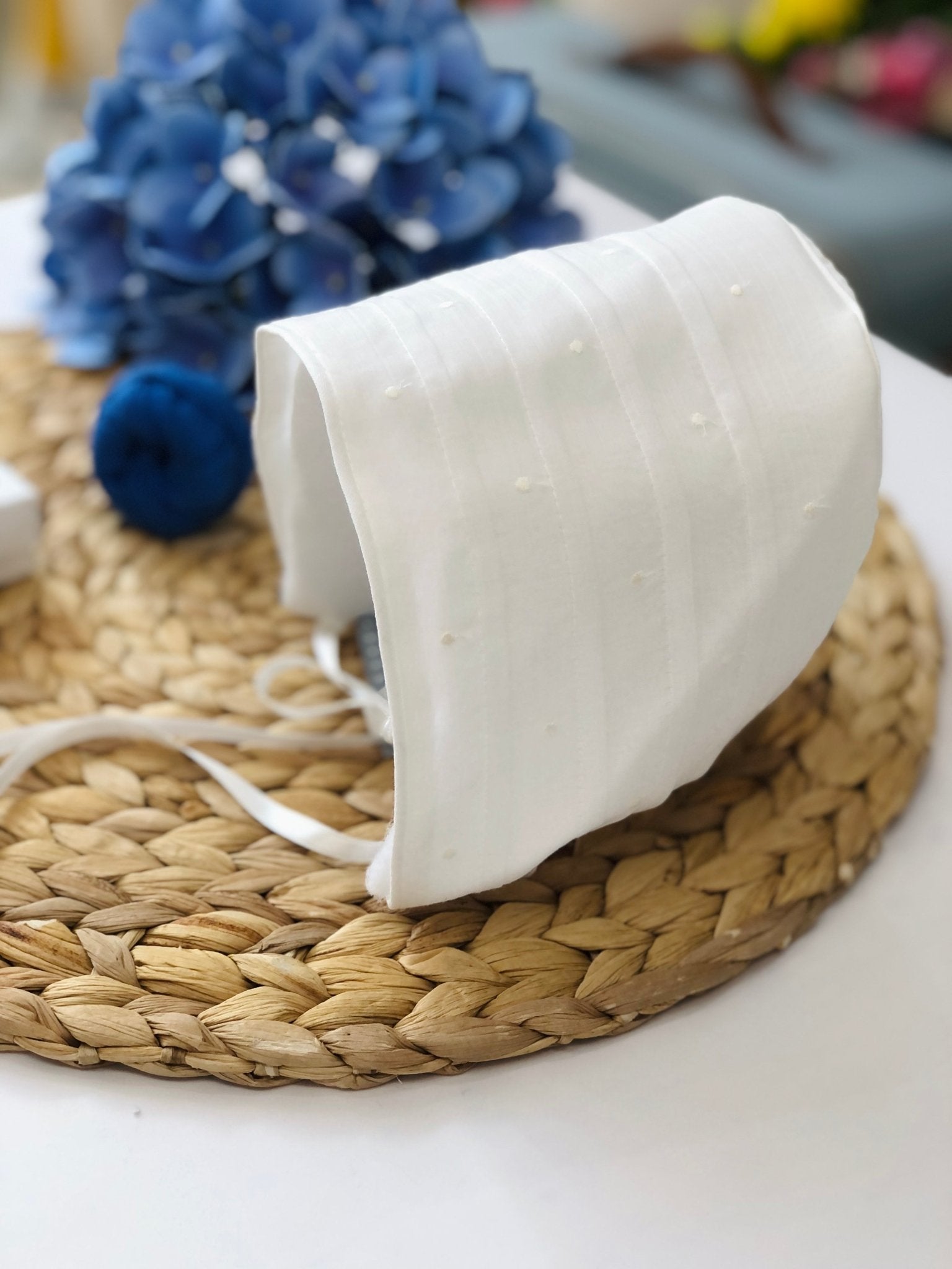 ABITINO CERIMONIALE BIANCO CON FIORE POLVERE SOPHIA - Noi da piccoli