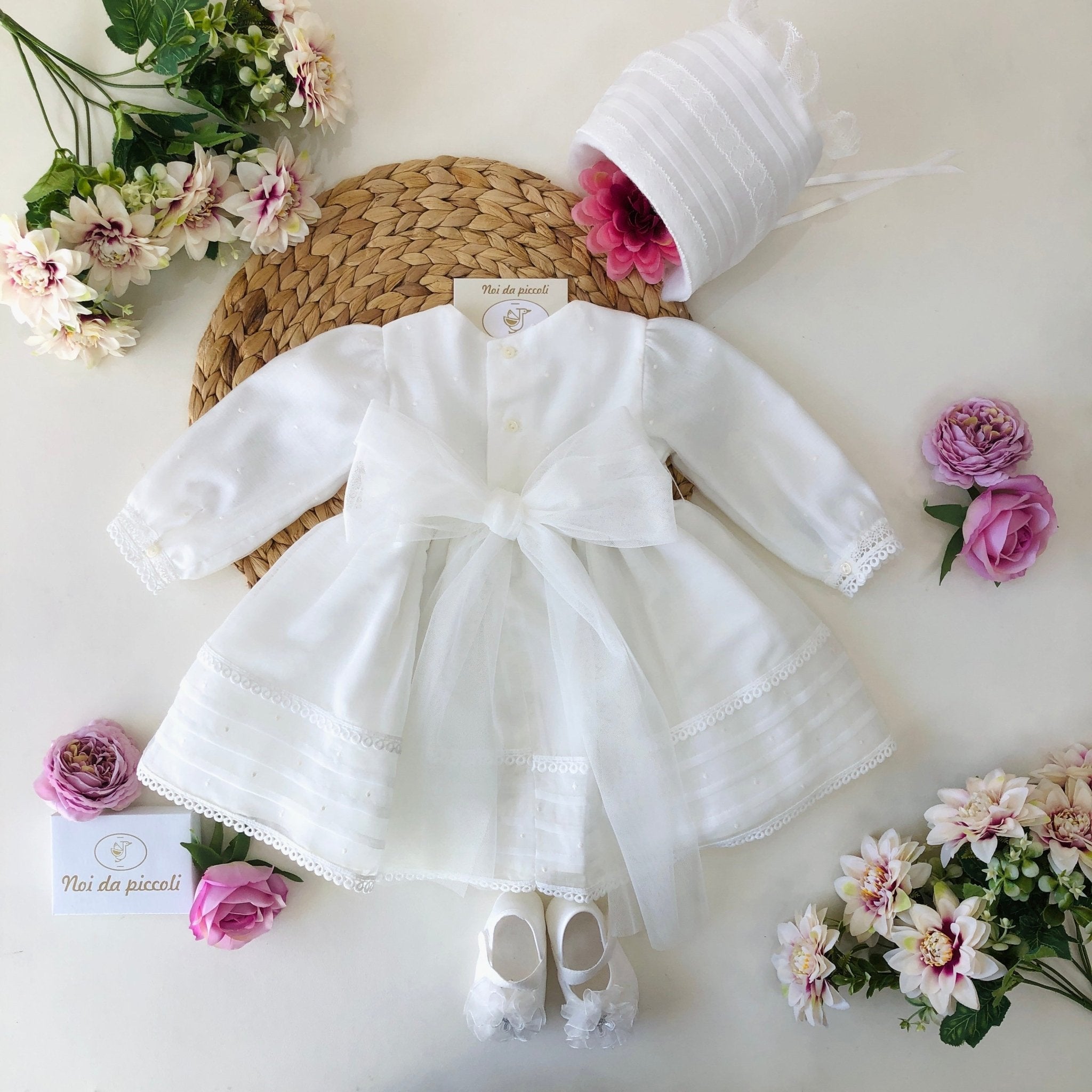 ABITINO CERIMONIALE BIANCO CON FIORE VERDE SOPHIA - Noi da piccoli