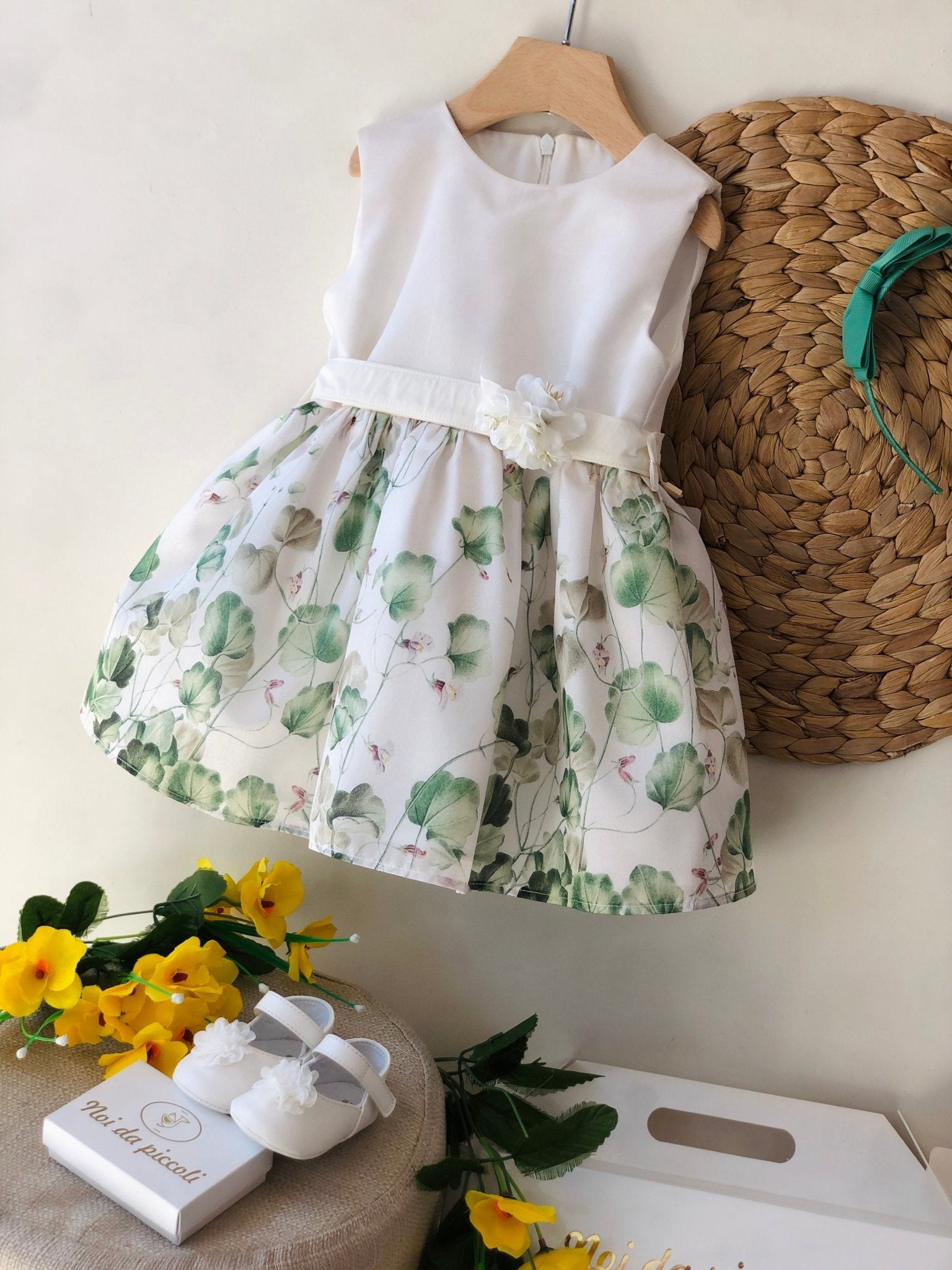 ABITINO CERIMONIALE BIANCO CON FIORI VERDI - Noi da piccoli