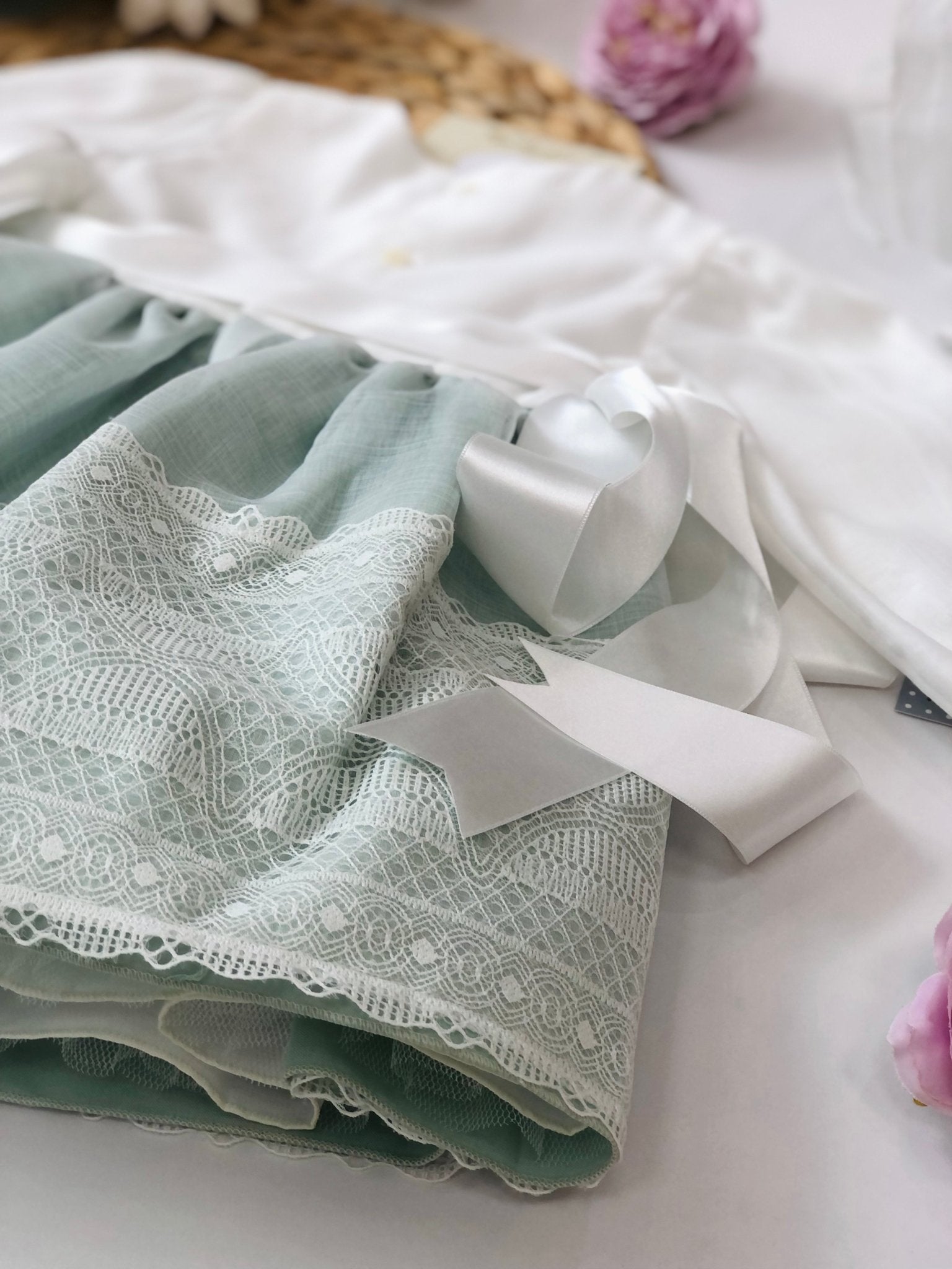 ABITINO CERIMONIALE BIANCO E SALVIA ALISYA - Noi da piccoli