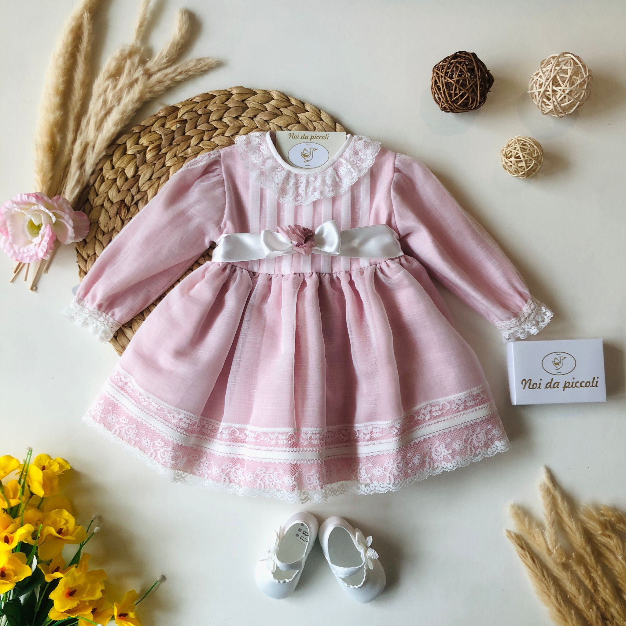 ABITINO CERIMONIALE ROSA ANTICO CON FASCIA BIANCA - Noi da piccoli