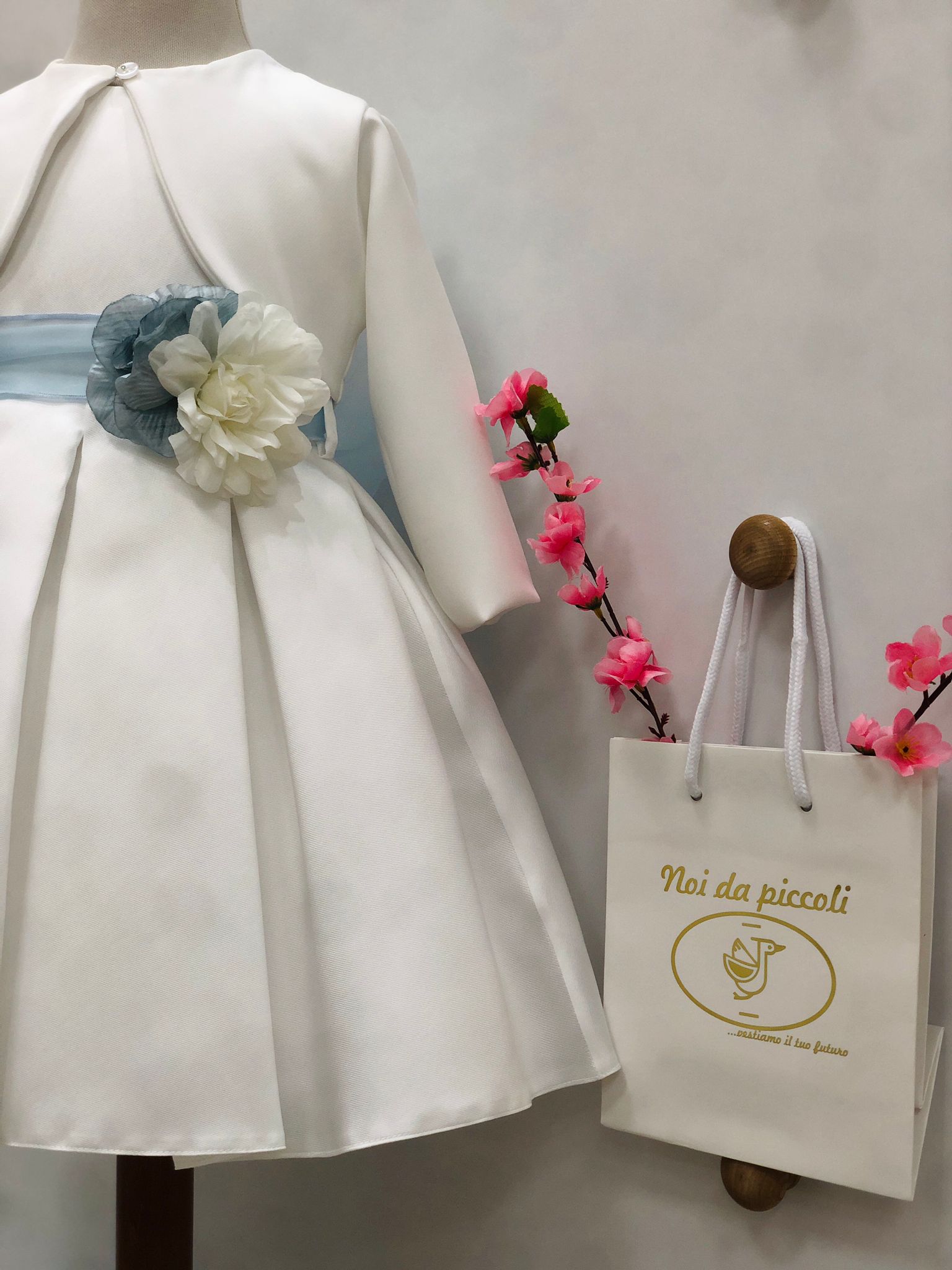 ABITINO ELEGANTE BIANCO CON FASCIA CIELO - Noi da piccoli