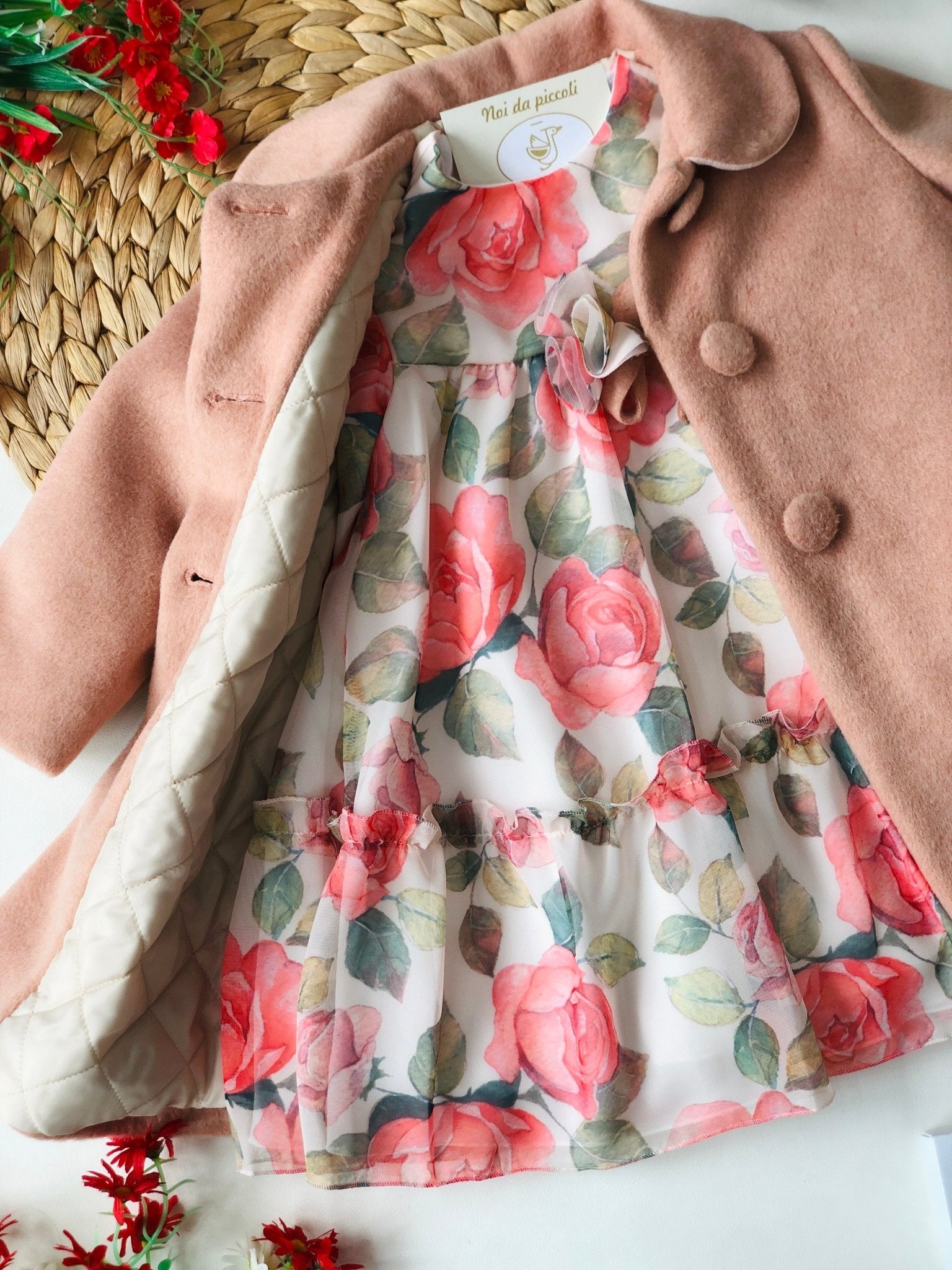 ROBE ROSES ROUGES ET BEIGE AVEC VOILE