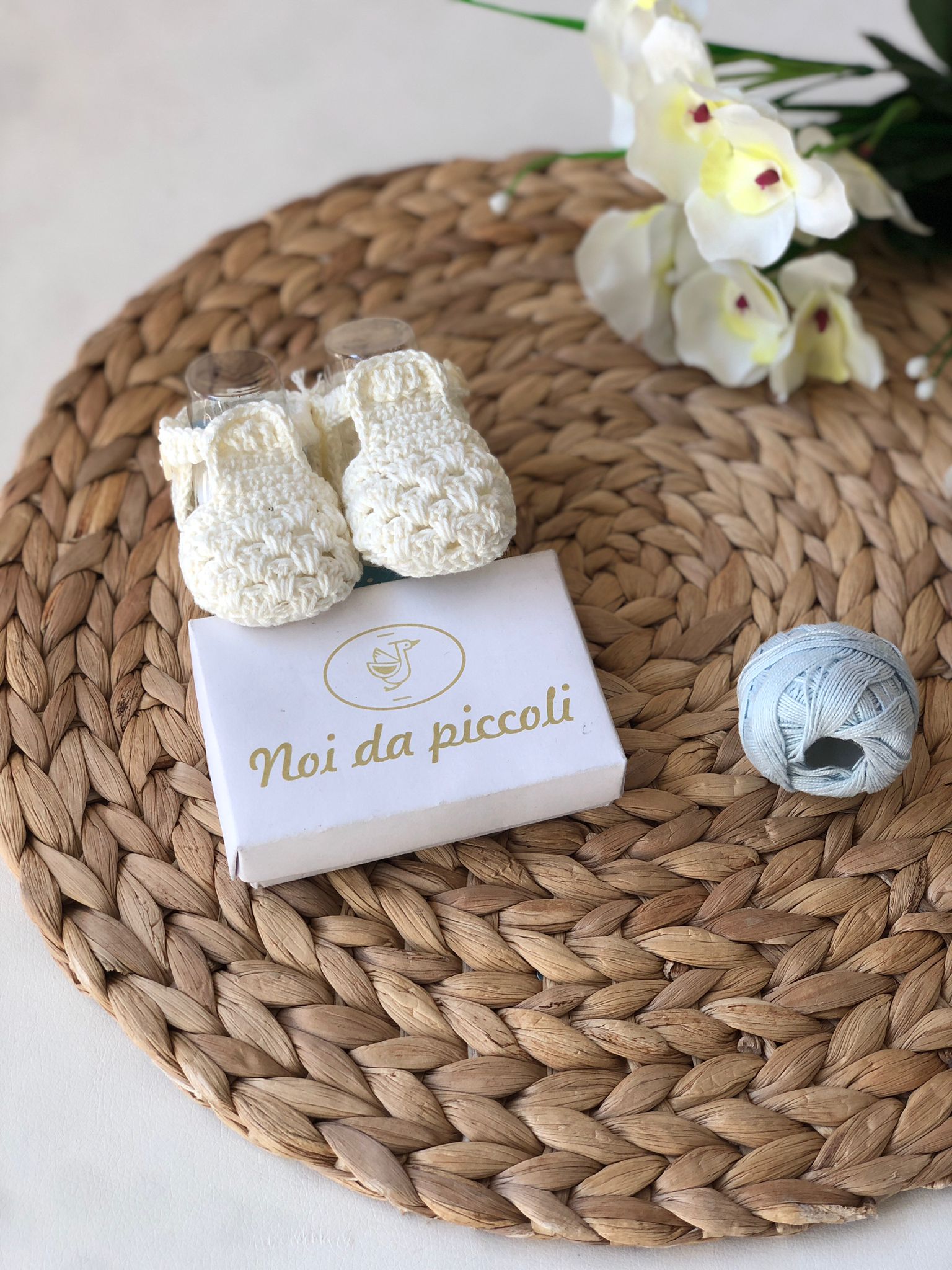 BABBUCCE IN FILO GIALLO PAGLIERINO - Noi da piccoli