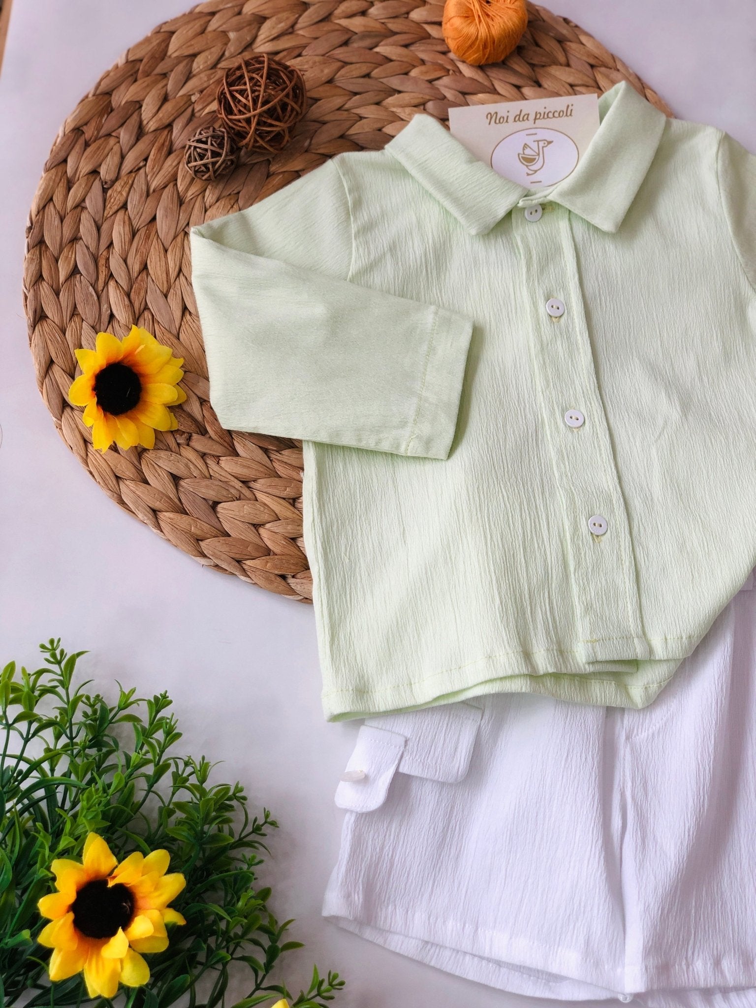 CAMICINA VERDE MELA CON SHORT BIANCO - Noi da piccoli