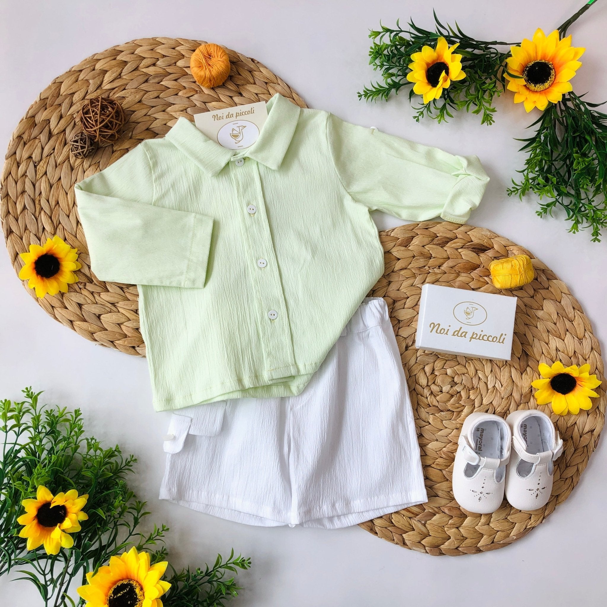 CAMICINA VERDE MELA CON SHORT BIANCO - Noi da piccoli
