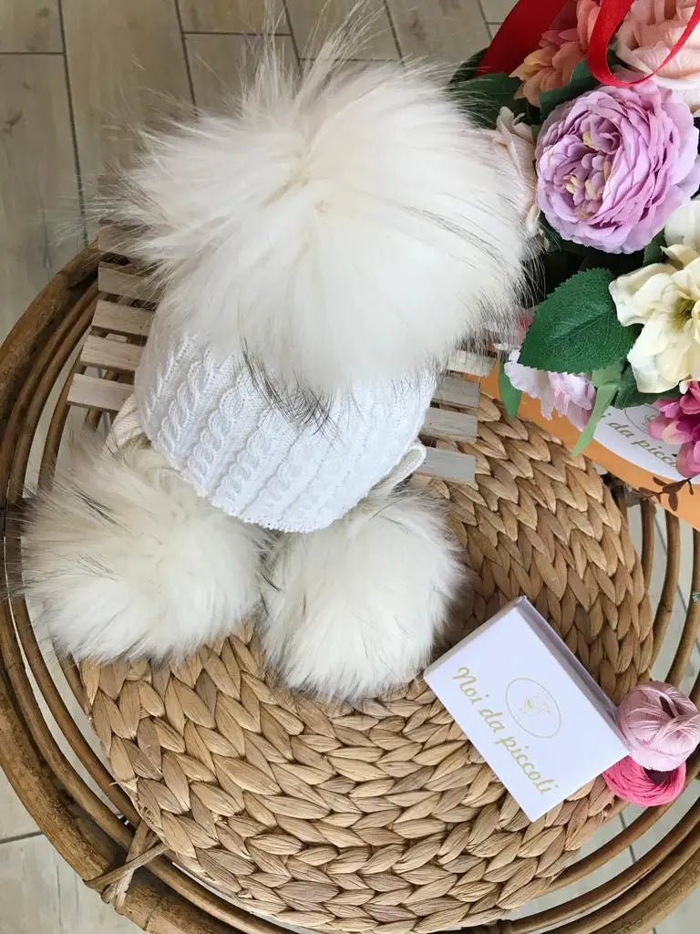 CAPPELLINO 3 POMPON LATTE VOLPE - Noi da piccoli