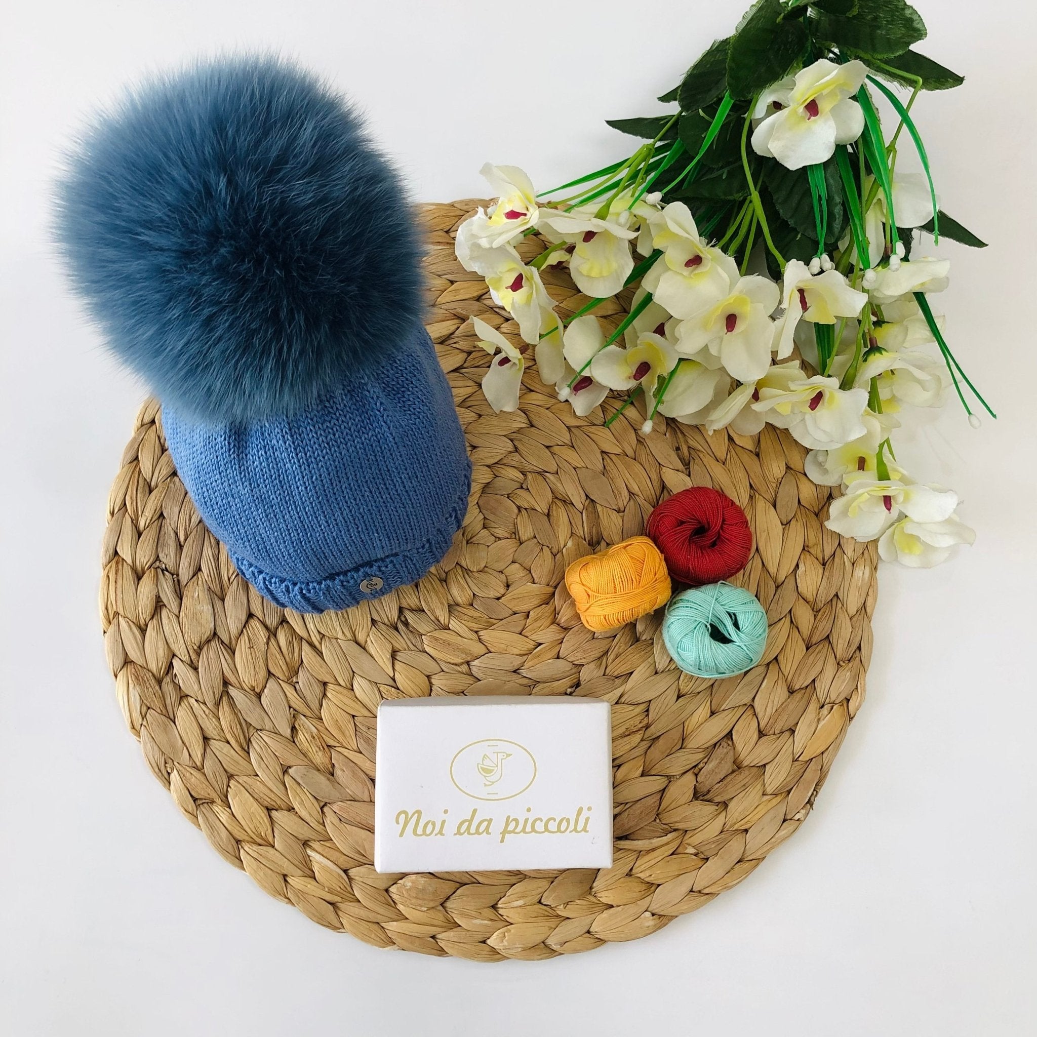 CAPPELLINO LANA E VOLPE JEANS PON POM - Noi da piccoli