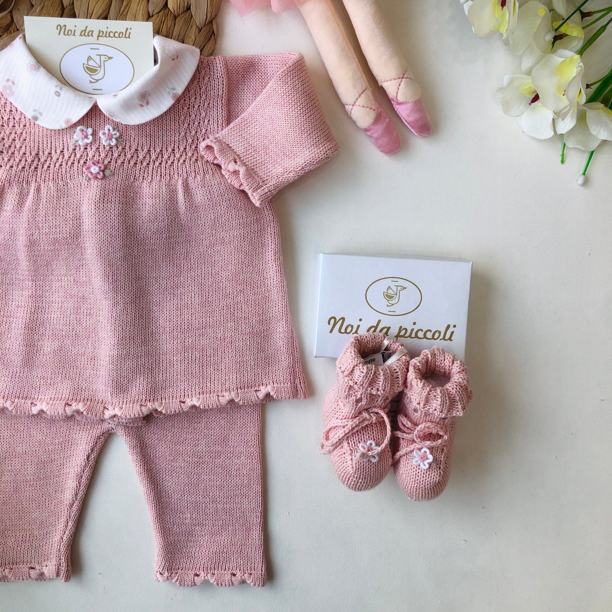 COMPLETO 2PZ CON SET PARURE RICAMATO A MANO NAIME - Noi da piccoli