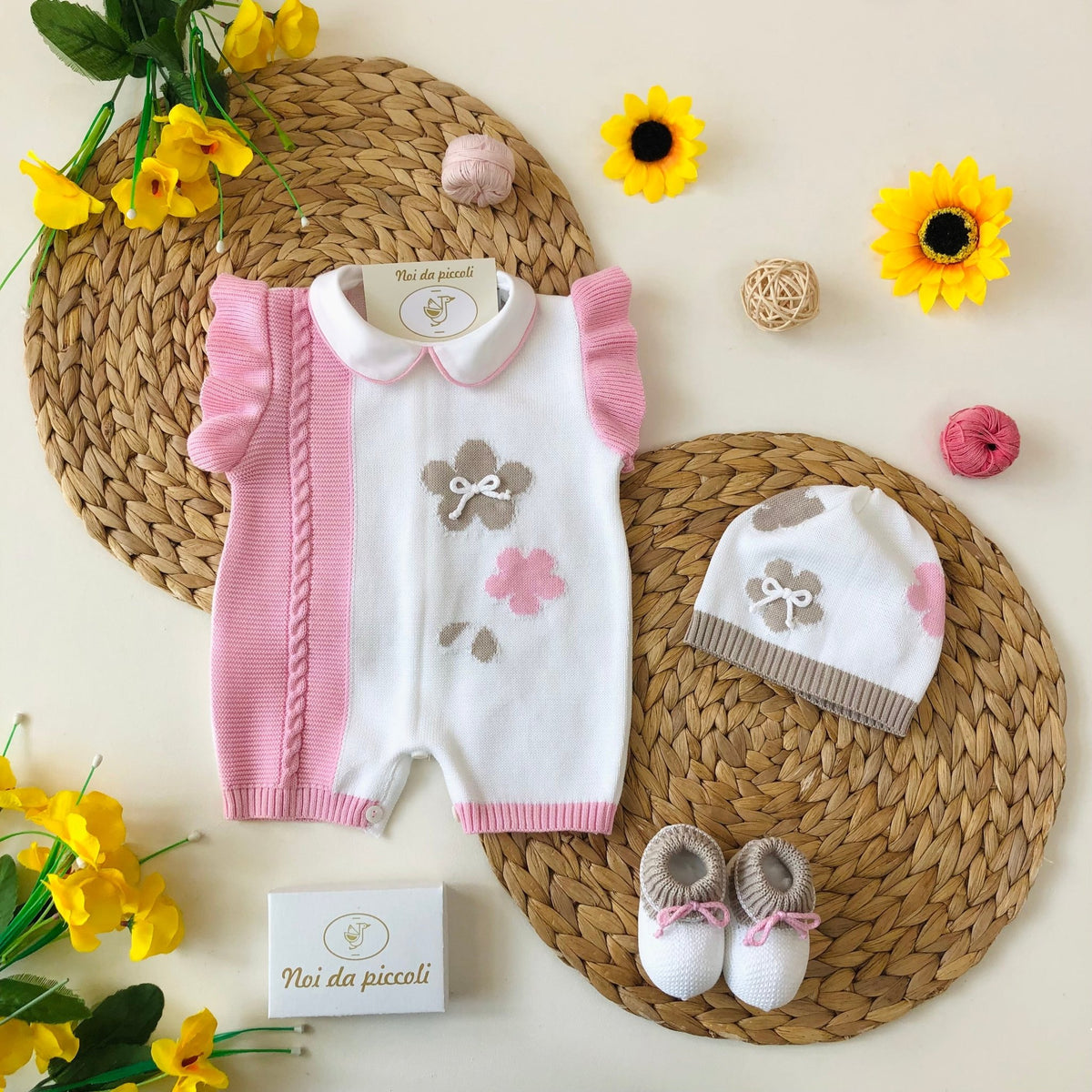 COORDINATO CON PAGLIACCETTO IN FILO DI COTONE BIANCO ROSA BEIGE - Noi da piccoli