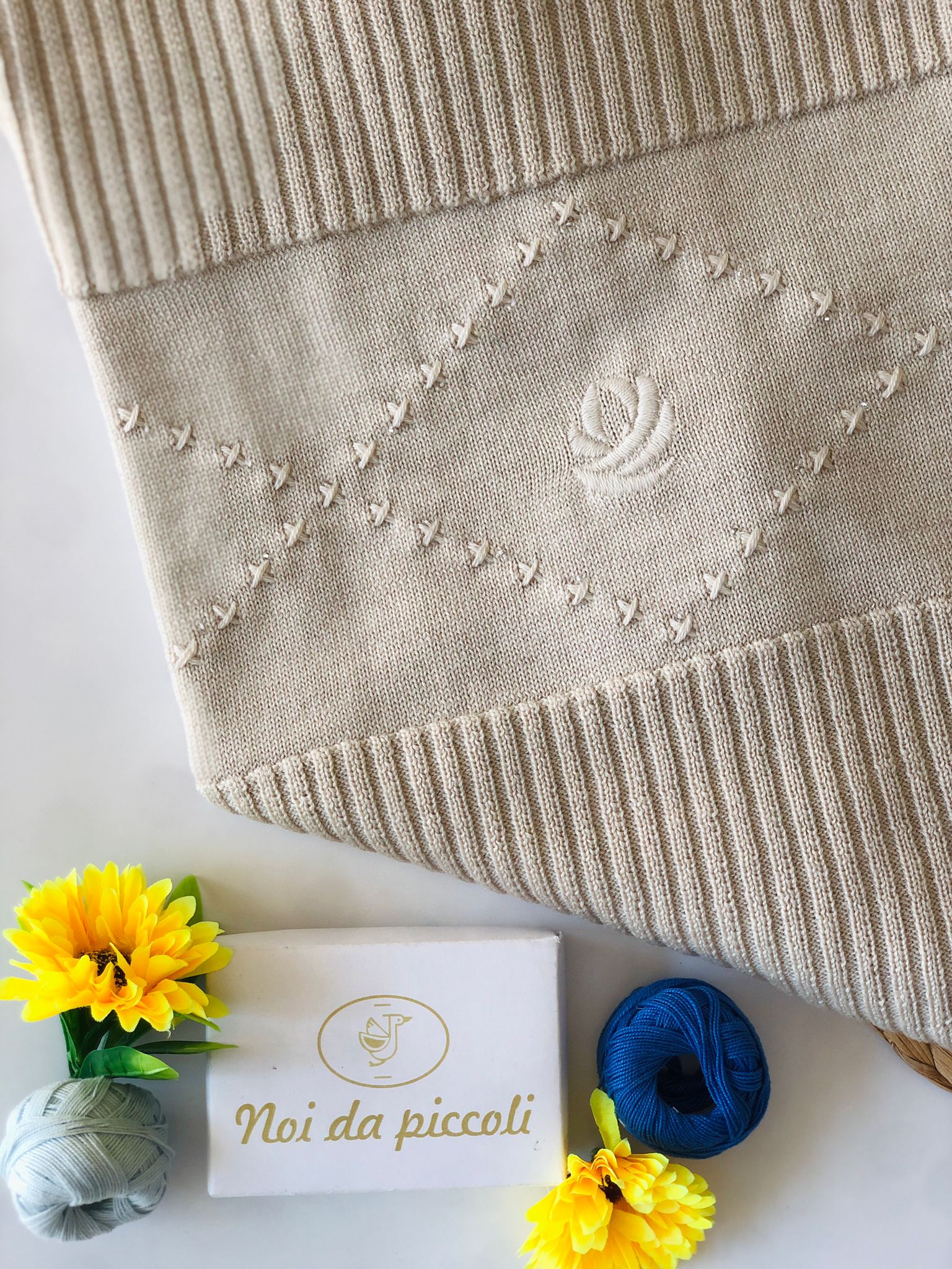 COPERTINA IN LANA 100% AVORIO SWAROSKY - Noi da piccoli