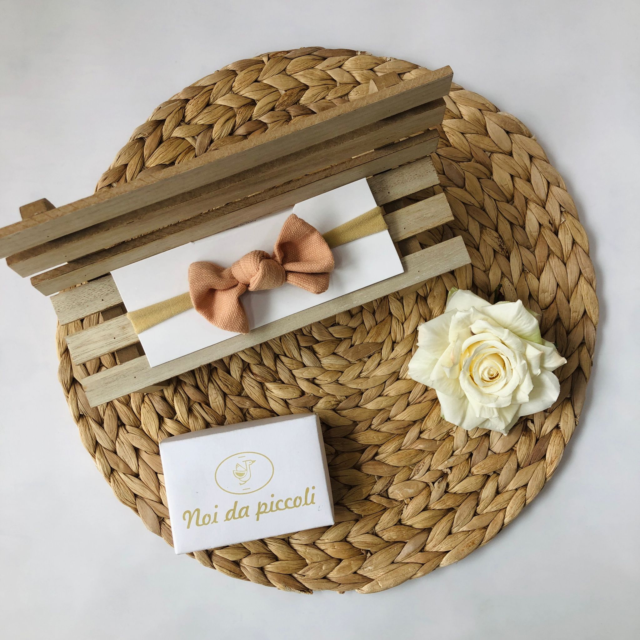 FASCIA CON FIOCCHETTO IN LINO PESCA - Noi da piccoli