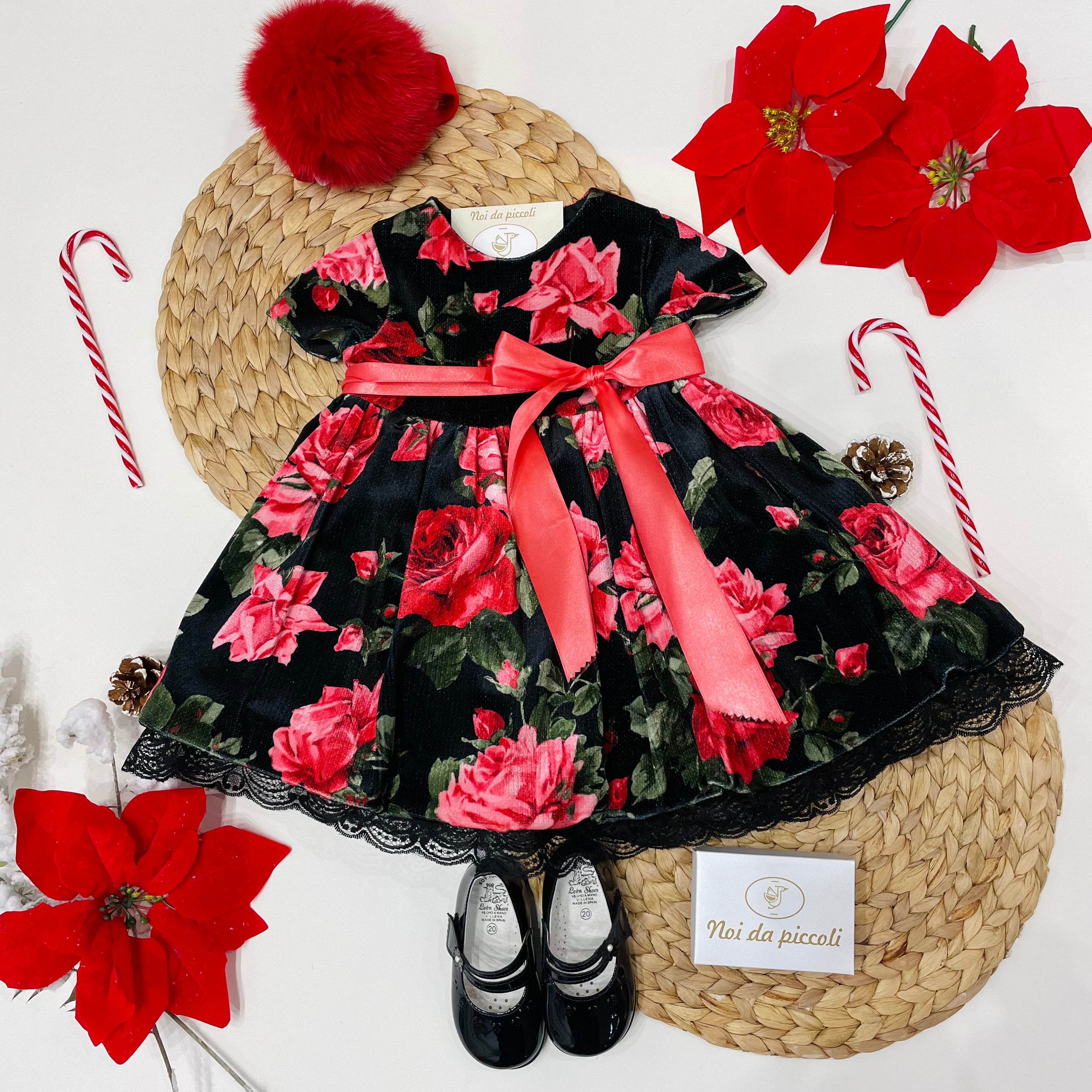 ABITINO NERO E CORALLO CON ROSE