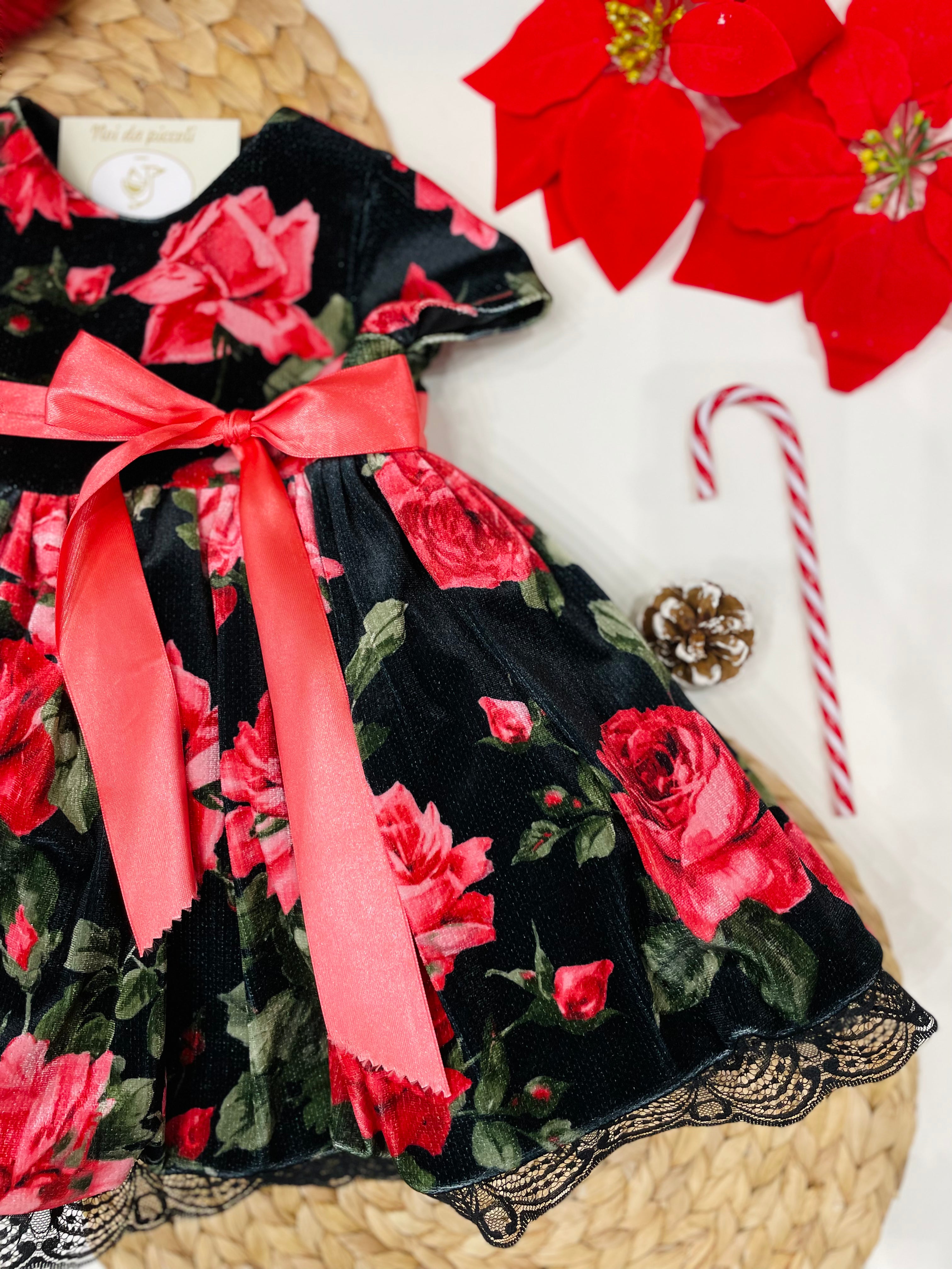 ABITINO NERO E CORALLO CON ROSE