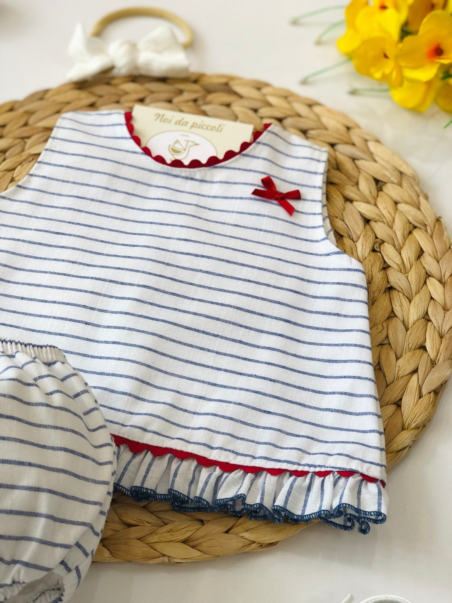 MAGLIA CON CULOTTE 100% COTONE RIGHE BLU E DETTAGLI ROSSI - Noi da piccoli