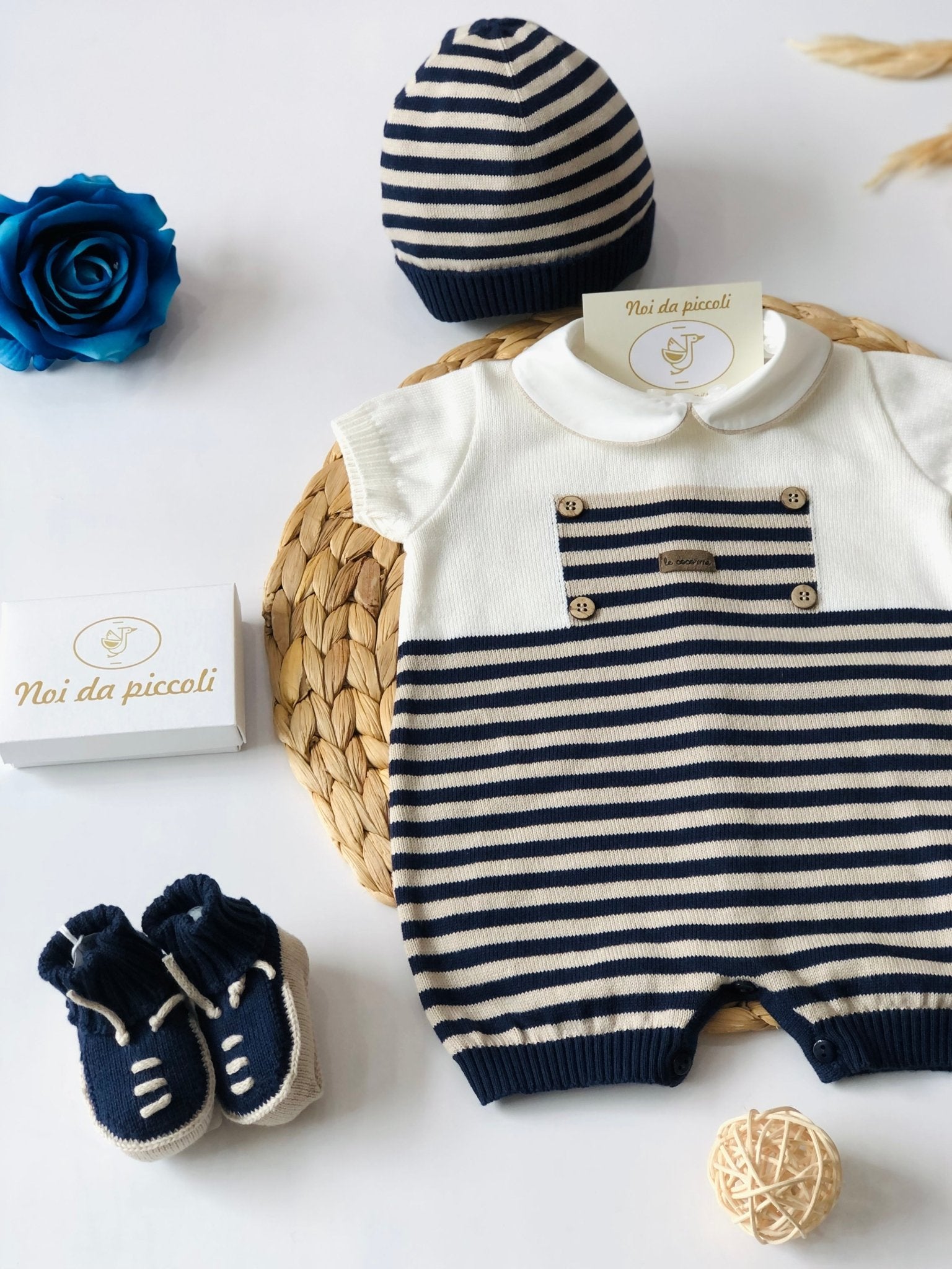 PAGLIACCETTO BEIGE E BLU CON SET PARURE - Noi da piccoli