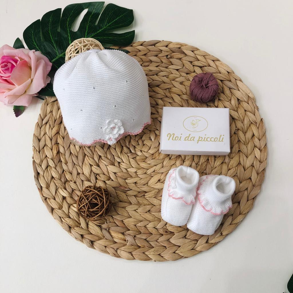 PAGLIACCETTO CON SET PARURE BIANCO E ROSA IN FILO - Noi da piccoli