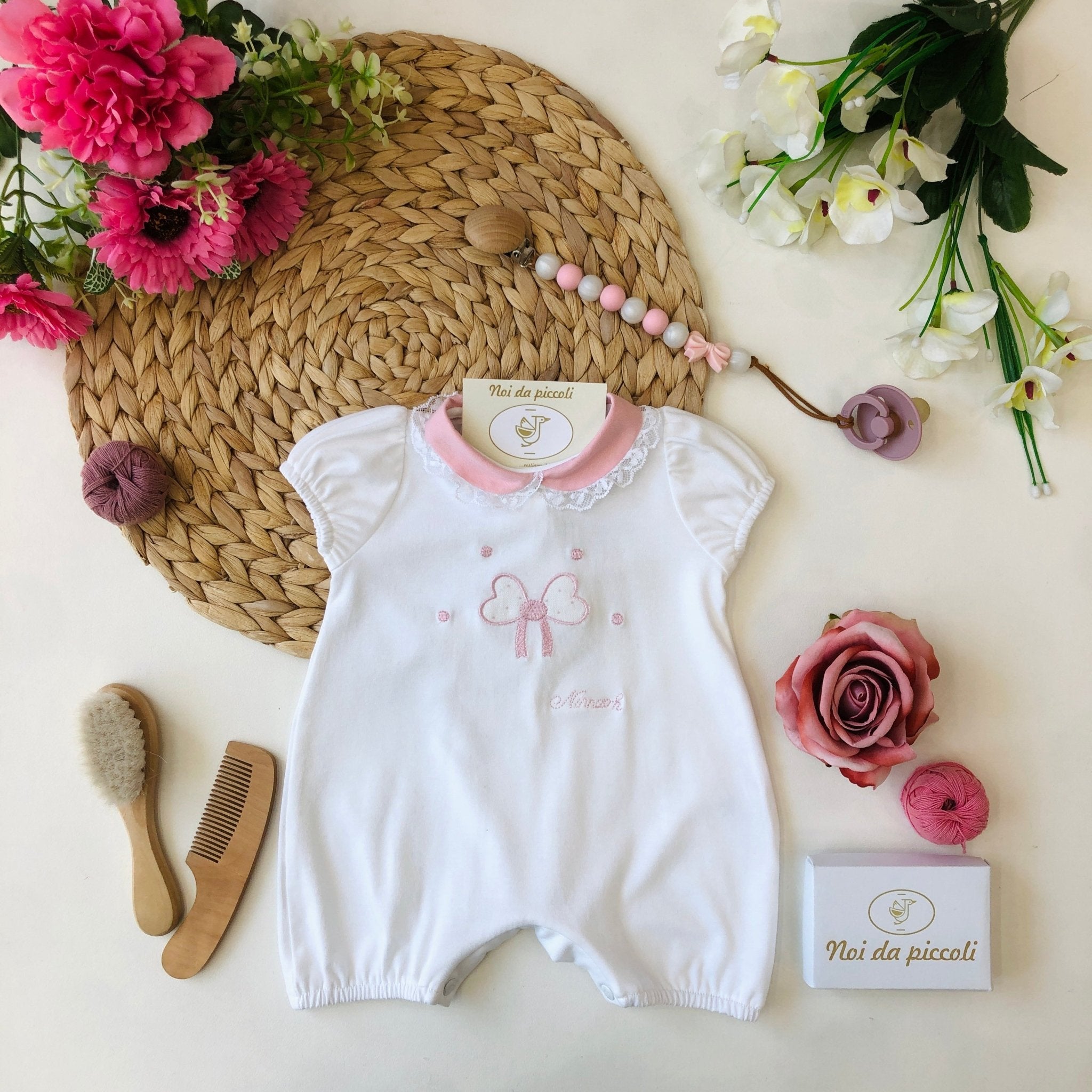 PAGLIACCETTO IN COTONE BIANCO CON FIOCCO - Noi da piccoli