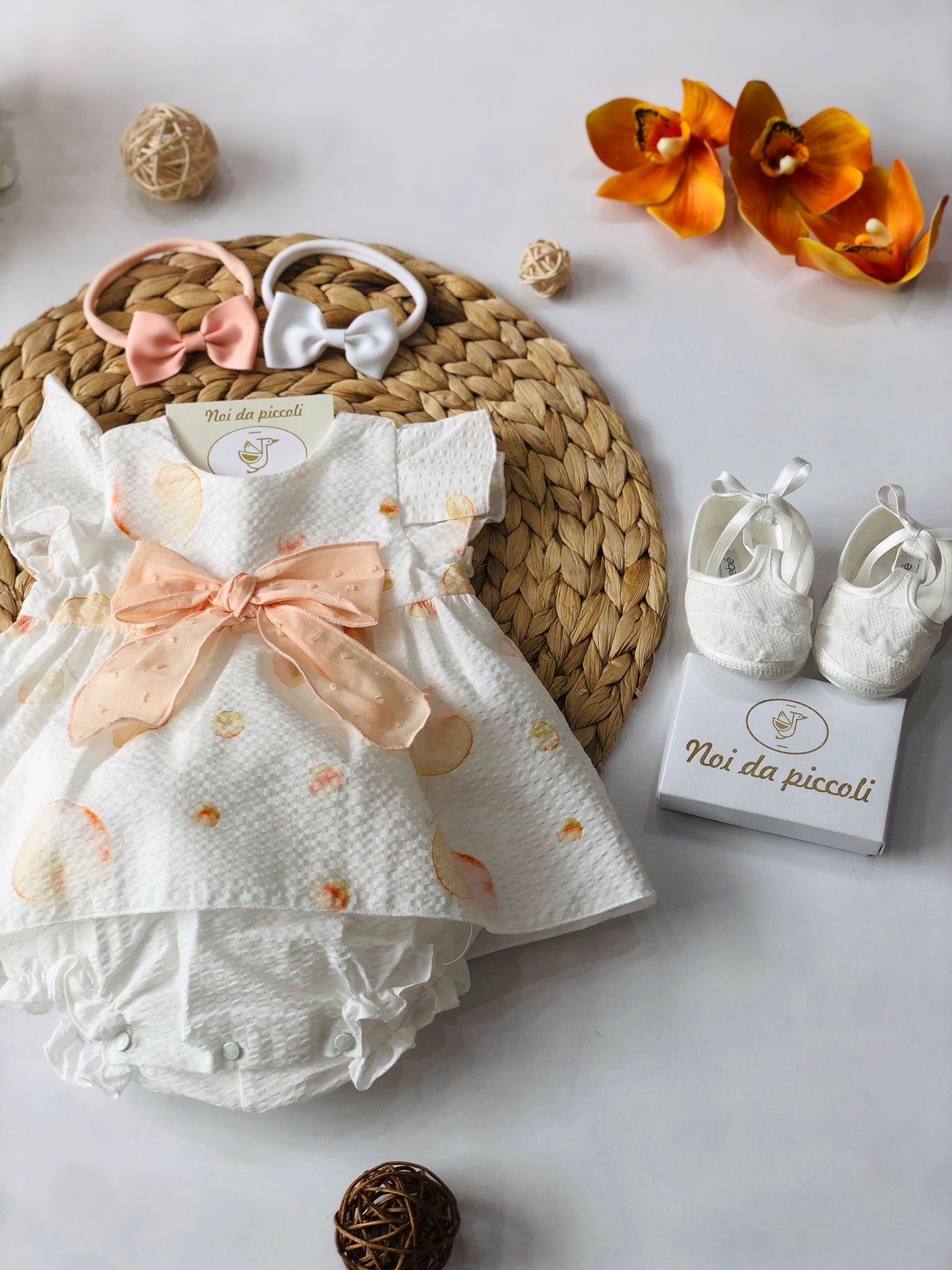 PAGLIACCETTO IN COTONE BIANCO E SALMONE - Noi da piccoli