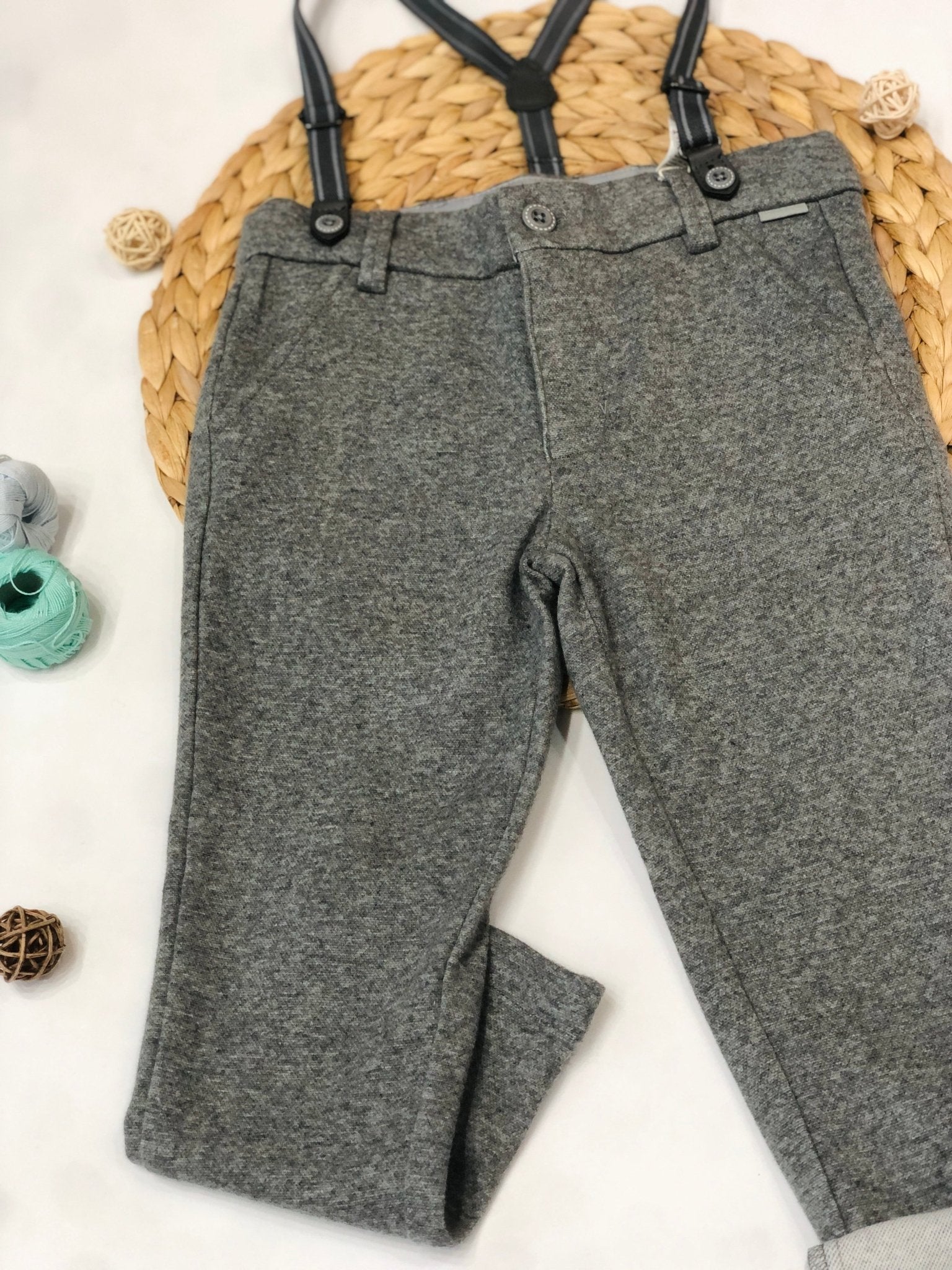 PANTALONE GRIGIO CON BRETELLE - Noi da piccoli